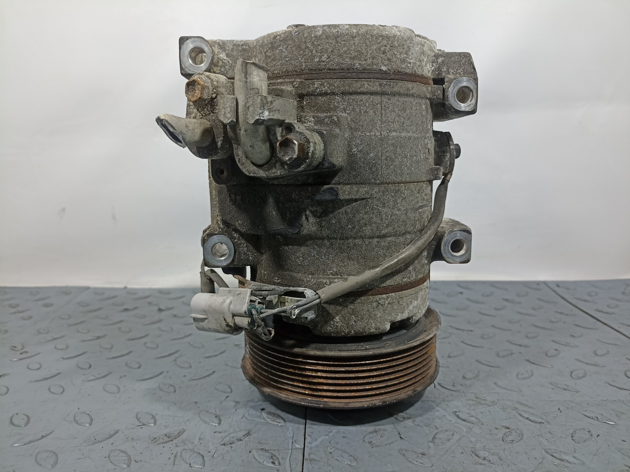 КОМПРЕССОР КОНДИЦИОНЕРА TOYOTA 8832028350 U1381Z