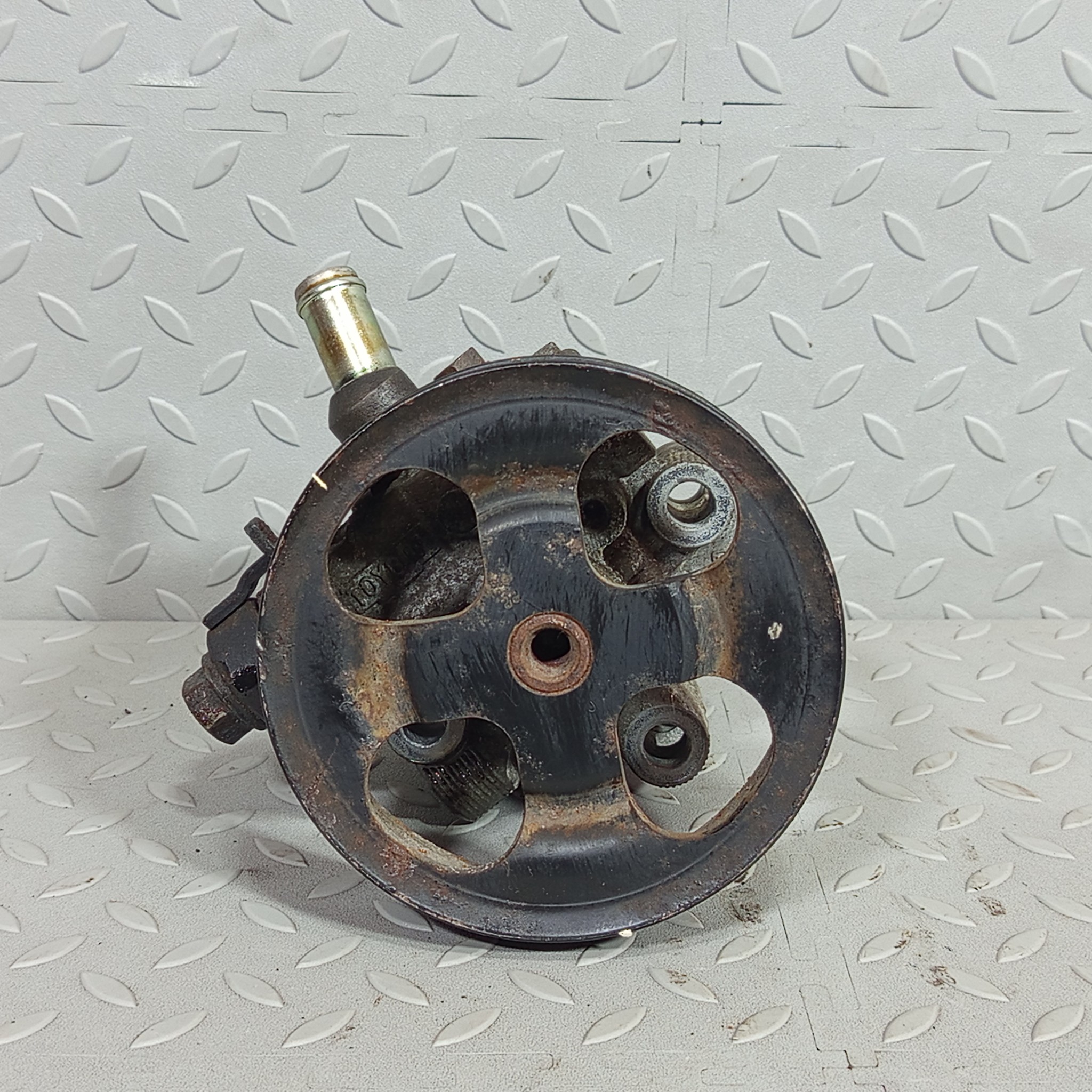 ГУР TOYOTA LEXUS 4431050070 D178