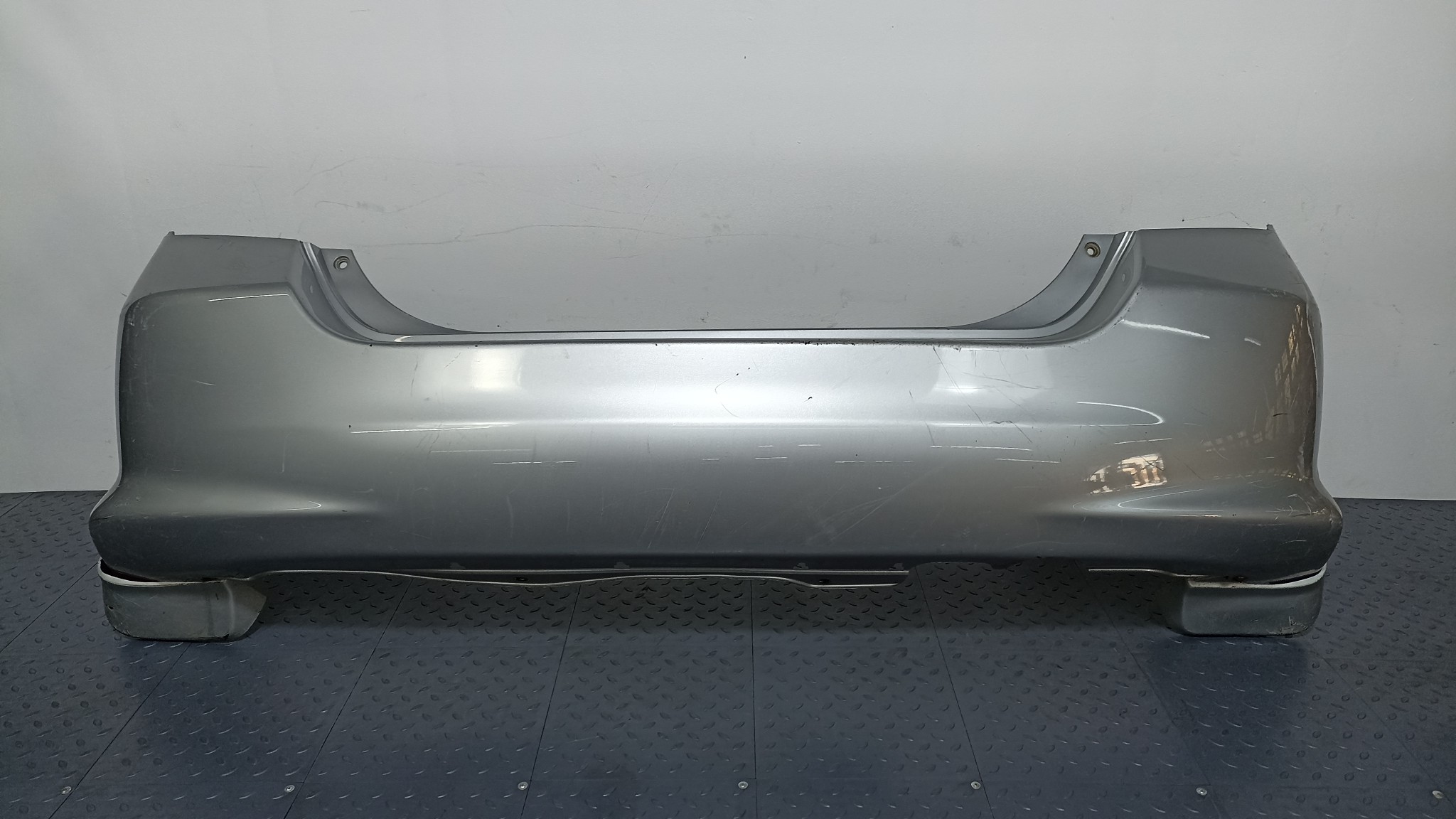 БАМПЕР HONDA FIT JAZZ 71501SAA900ZA ЗАДНИЙ  серебро, NH623MX TE211
