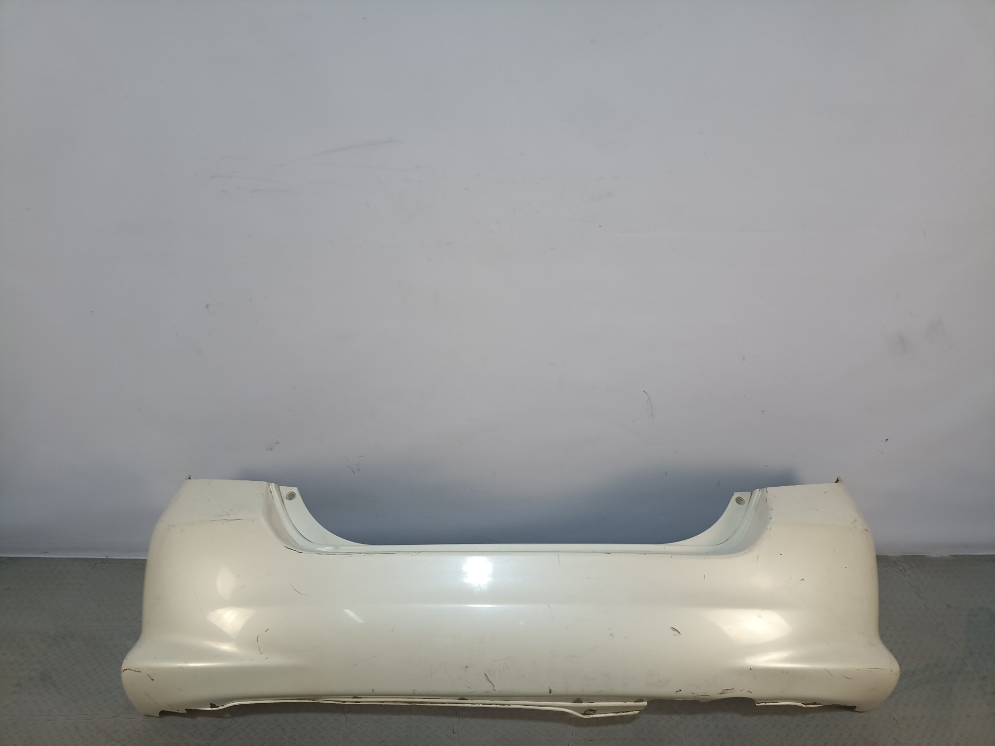 БАМПЕР HONDA FIT JAZZ 71501SAA900ZA ЗАДНИЙ  белый, HN624P NA8444