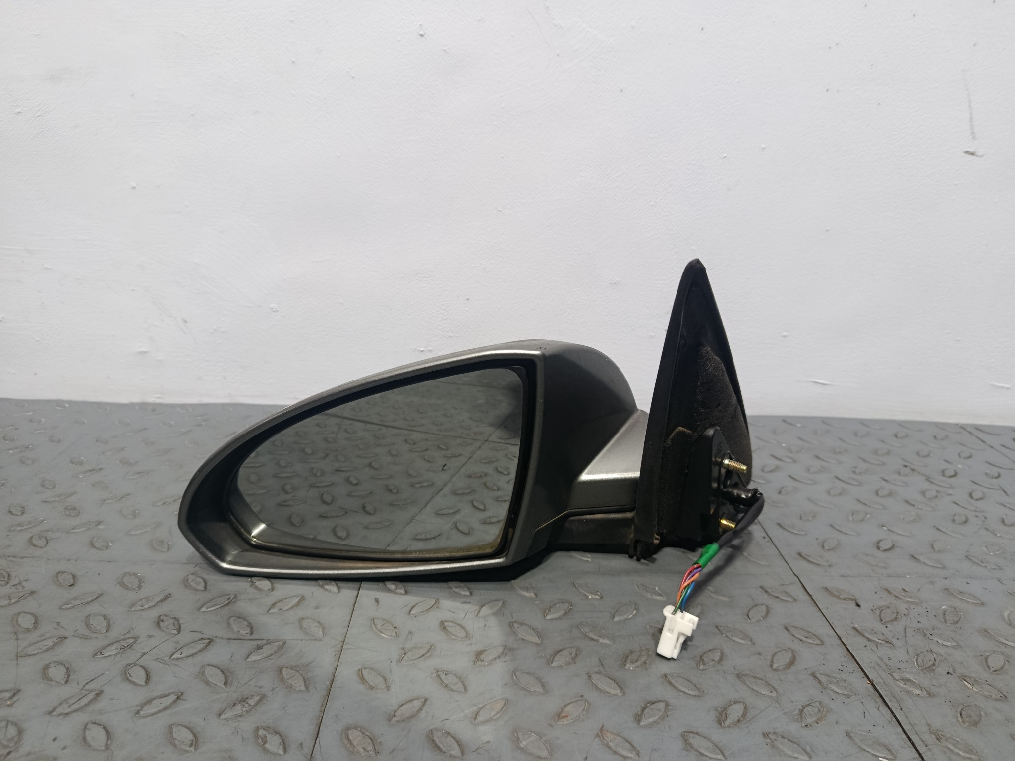 ЗЕРКАЛО NISSAN PRIMERA ЛЕВОЕ 96302AU501 серый, K21 S4176