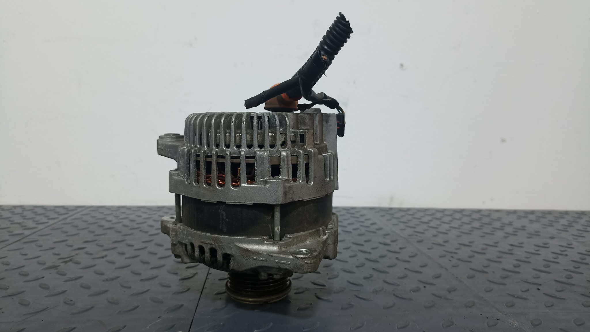 ГЕНЕРАТОР NISSAN 231003HD1A  F2607