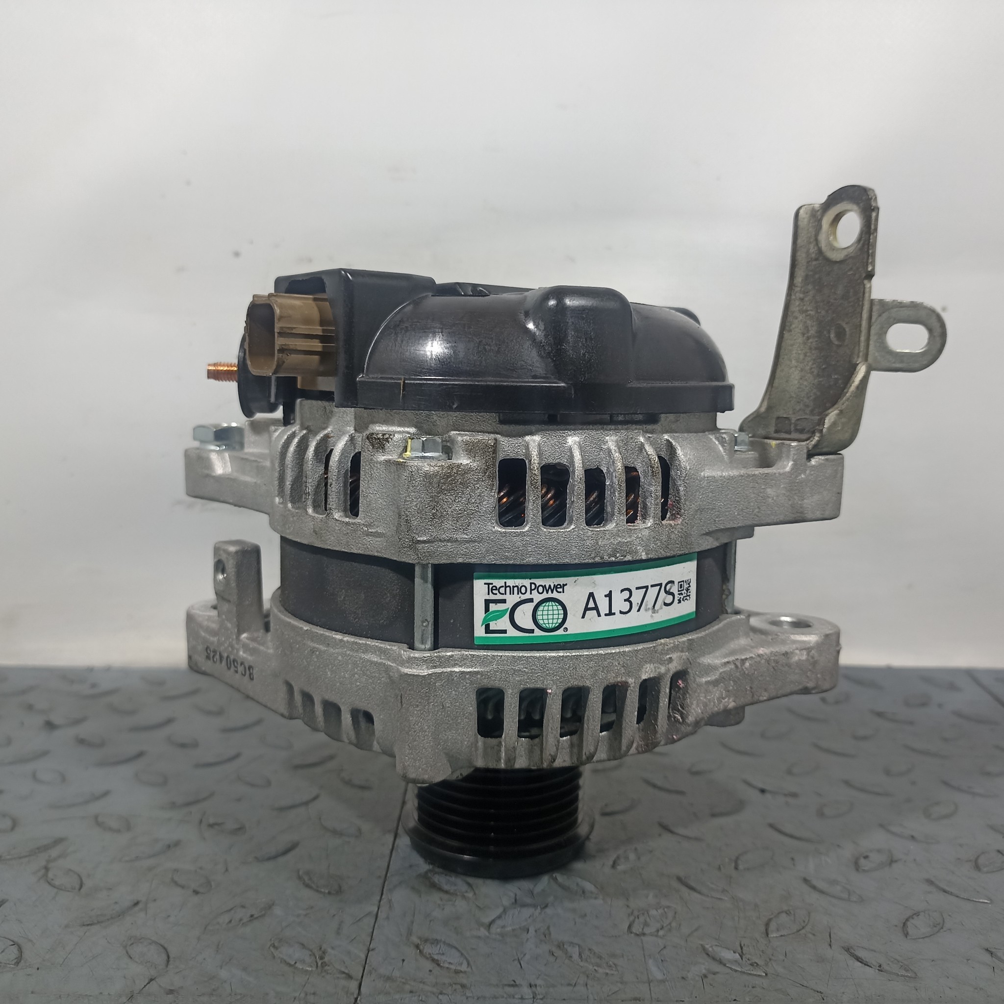 ГЕНЕРАТОР TOYOTA LEXUS 2706031050 FA1229Z