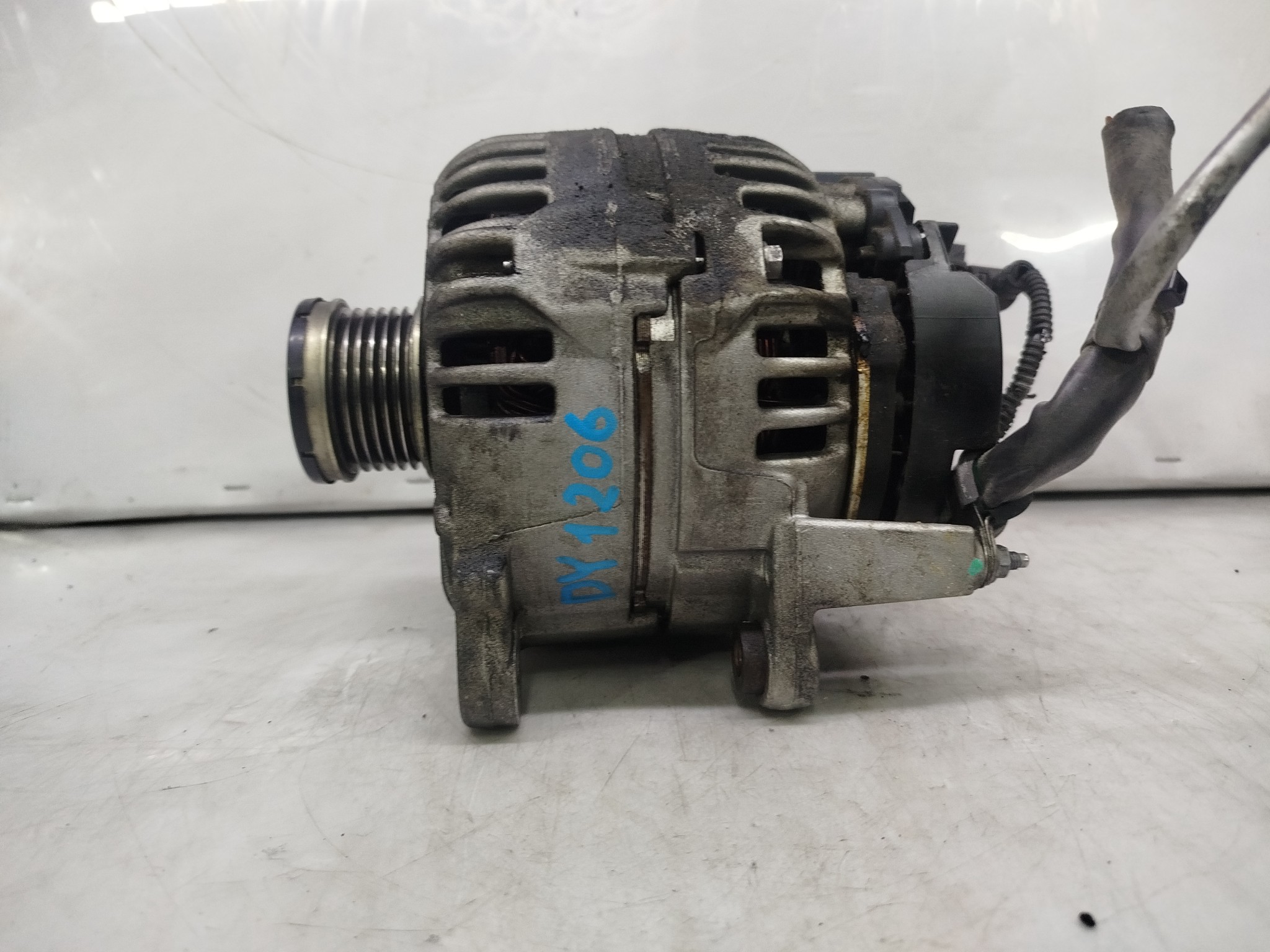 ГЕНЕРАТОР AUDI VOLKSWAGEN SEAT SKODA 03C903023A DY1206Z