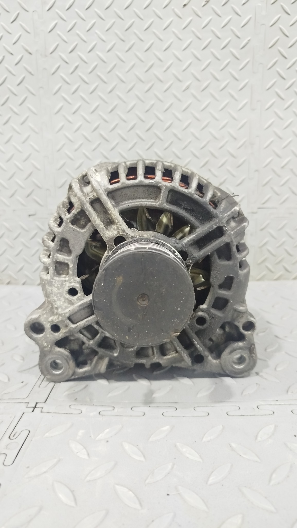 ГЕНЕРАТОР AUDI VOLKSWAGEN SEAT SKODA 03C903023A XA7408Z