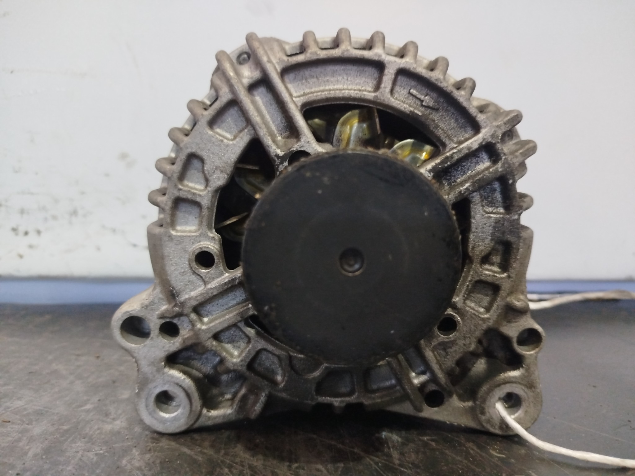 ГЕНЕРАТОР AUDI VOLKSWAGEN SEAT SKODA 03C903023A D756