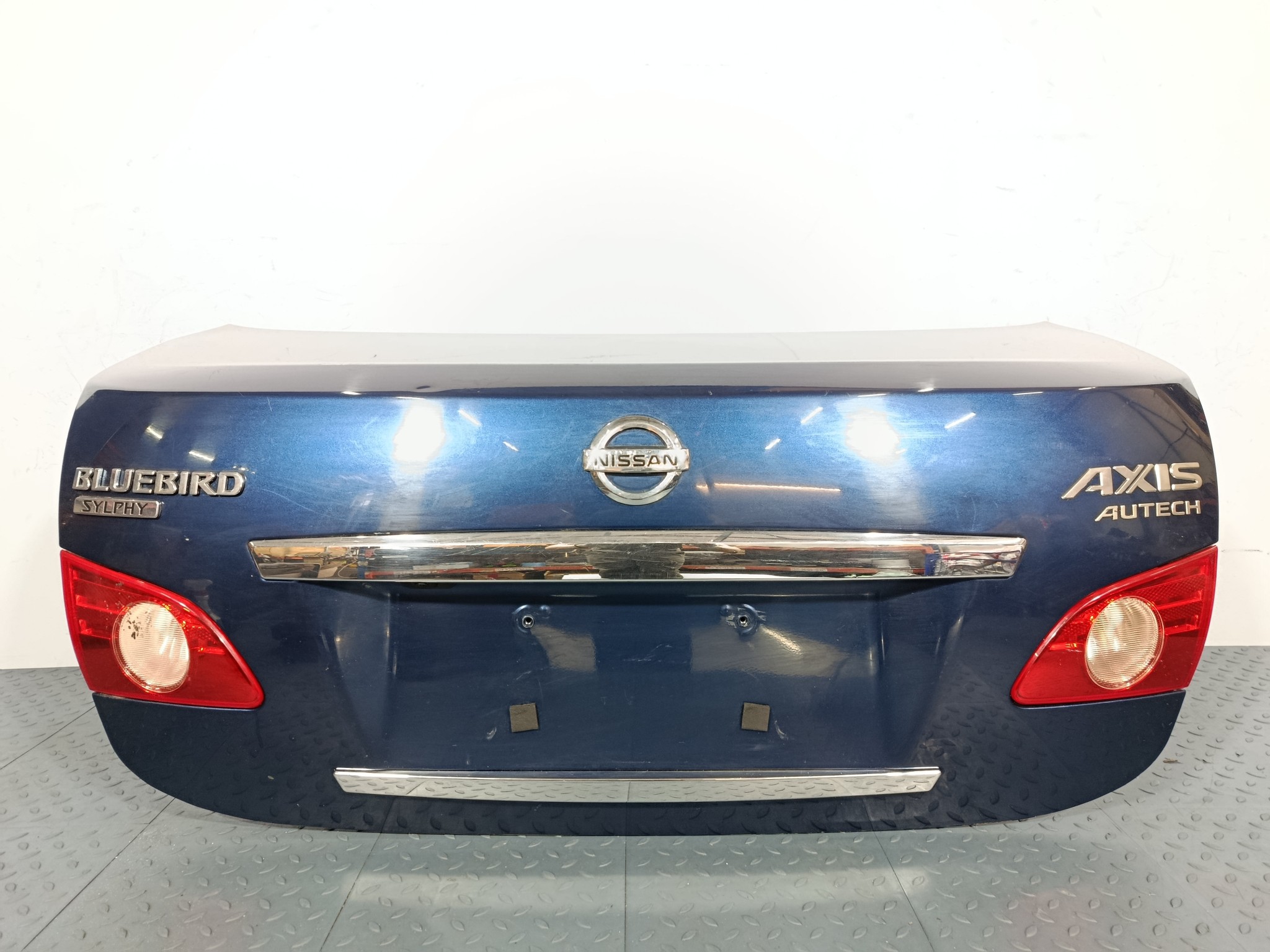 КРЫШКА БАГАЖНИКА NISSAN BLUEBIRD SYLPHY H4300EW0AM синий, RAA KB2113