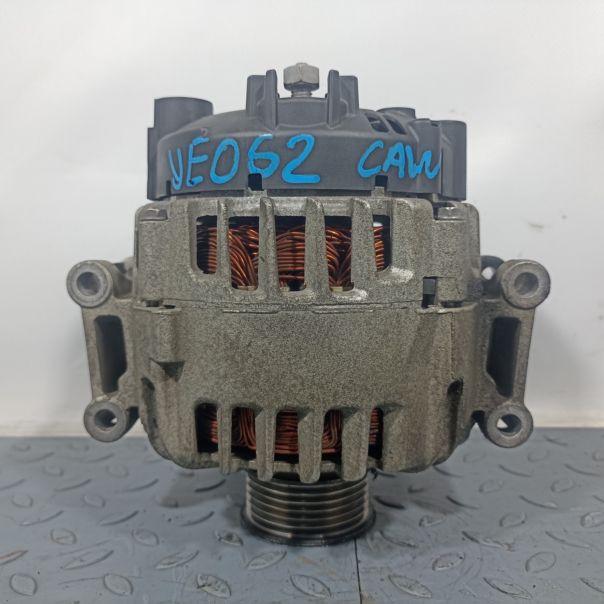 ГЕНЕРАТОР AUDI VOLKSWAGEN SKODA SEAT 06B903016AA YE062Z