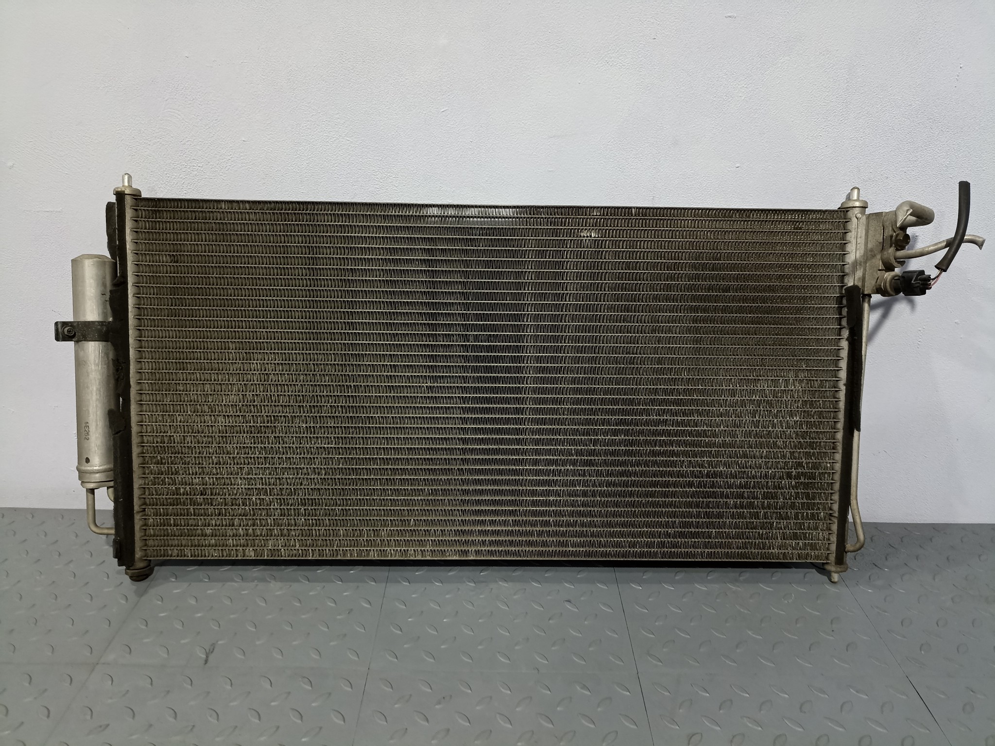 РАДИАТОР КОНДИЦИОНЕРА NISSAN 92110CA000 F640Z