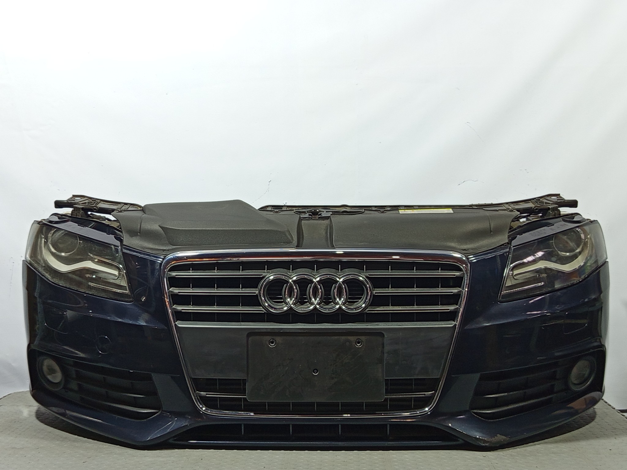 НОУСКАТ AUDI A4 8K0807105C черный, LX5R S4332