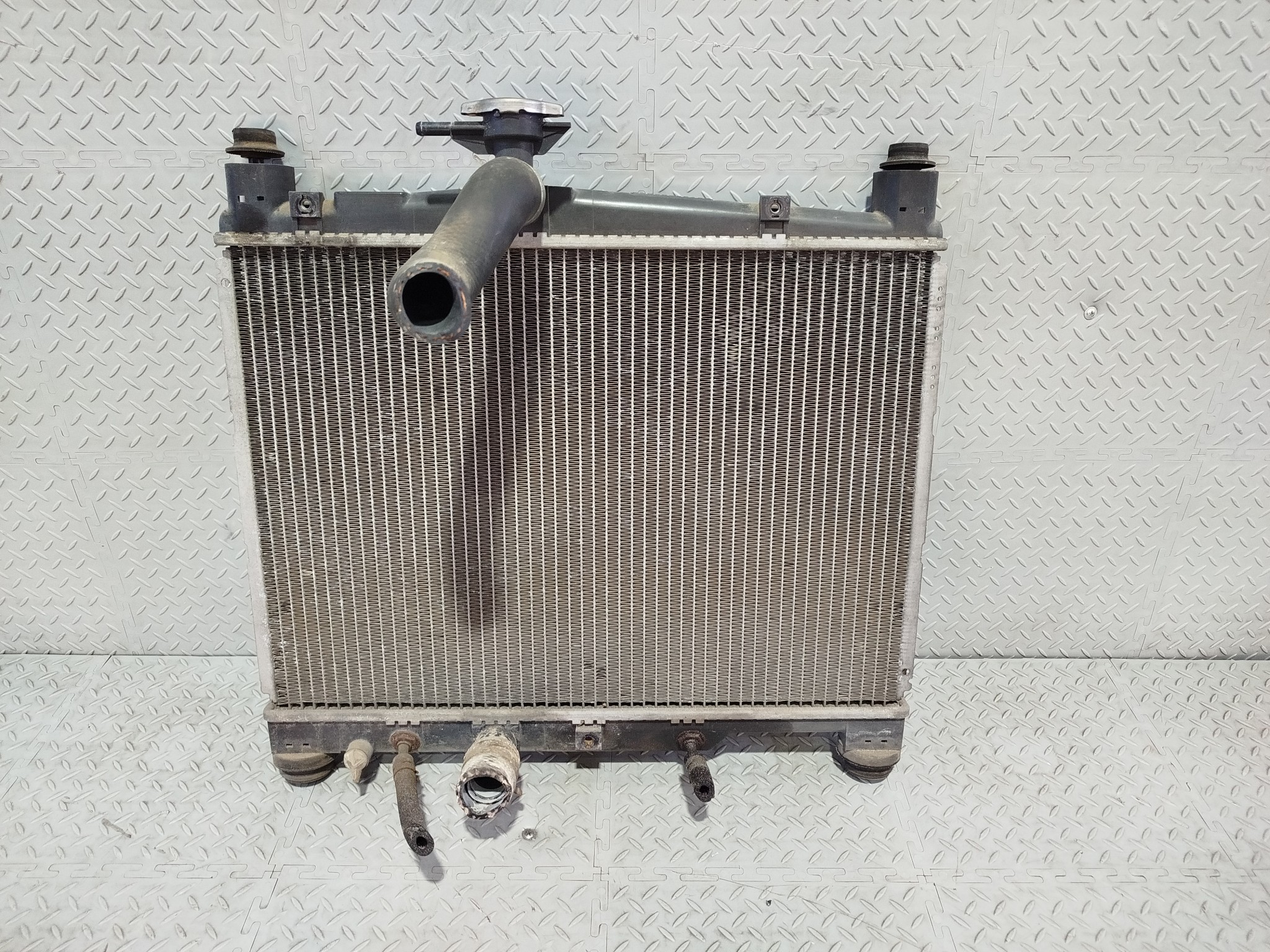 РАДИАТОР ДВИГАТЕЛЯ TOYOTA 1640023140  S3951Z