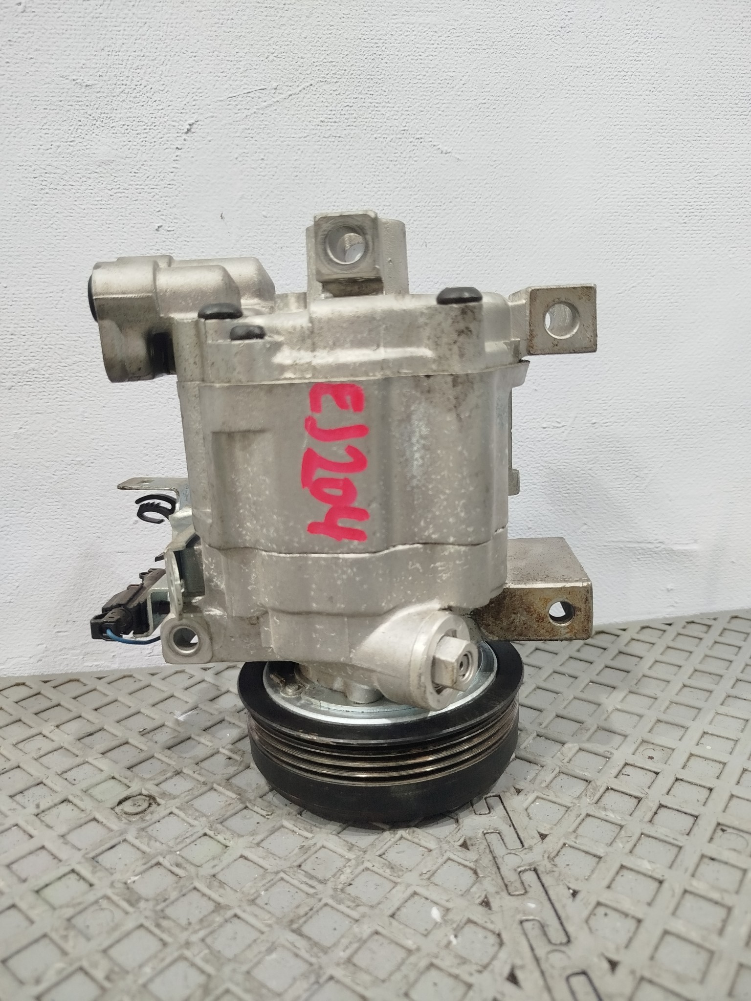 КОМПРЕССОР КОНДИЦИОНЕРА SUBARU DY802Z