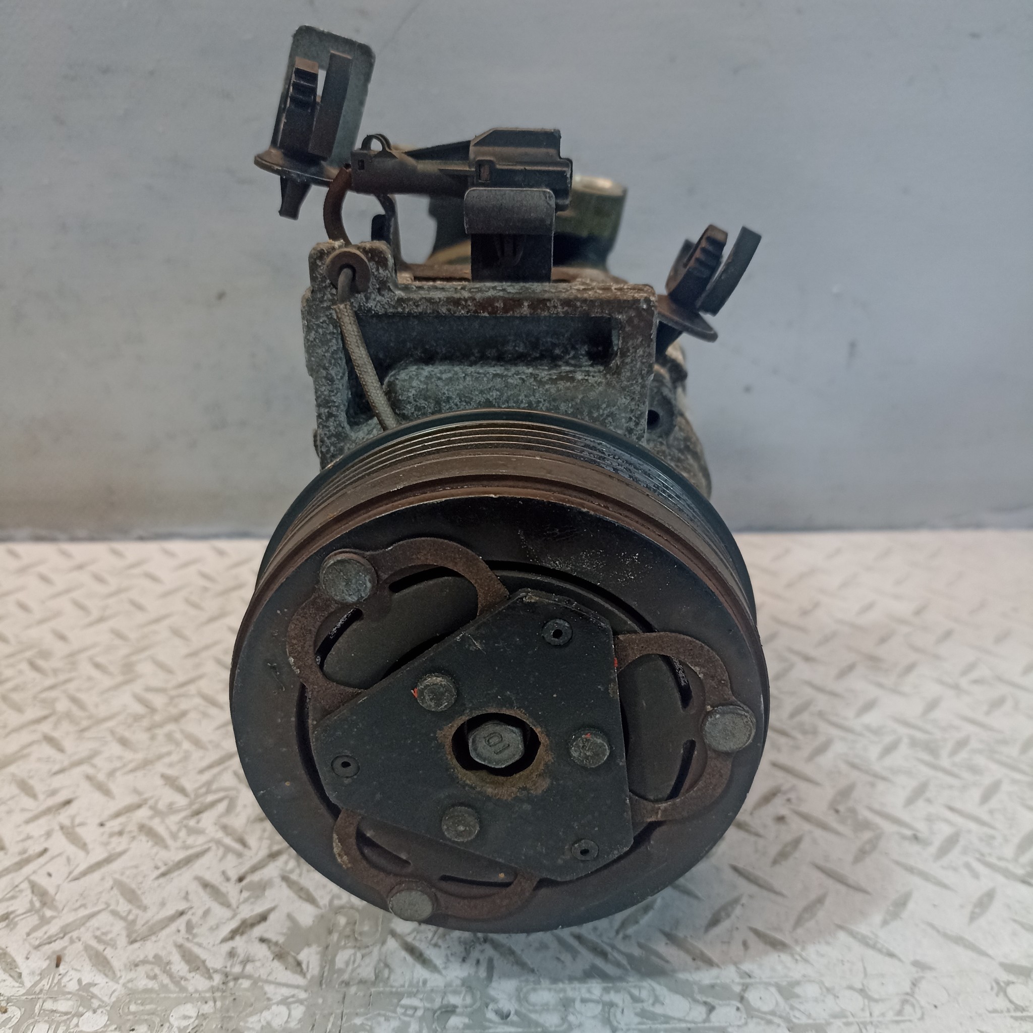 КОМПРЕССОР КОНДИЦИОНЕРА SUBARU D3035