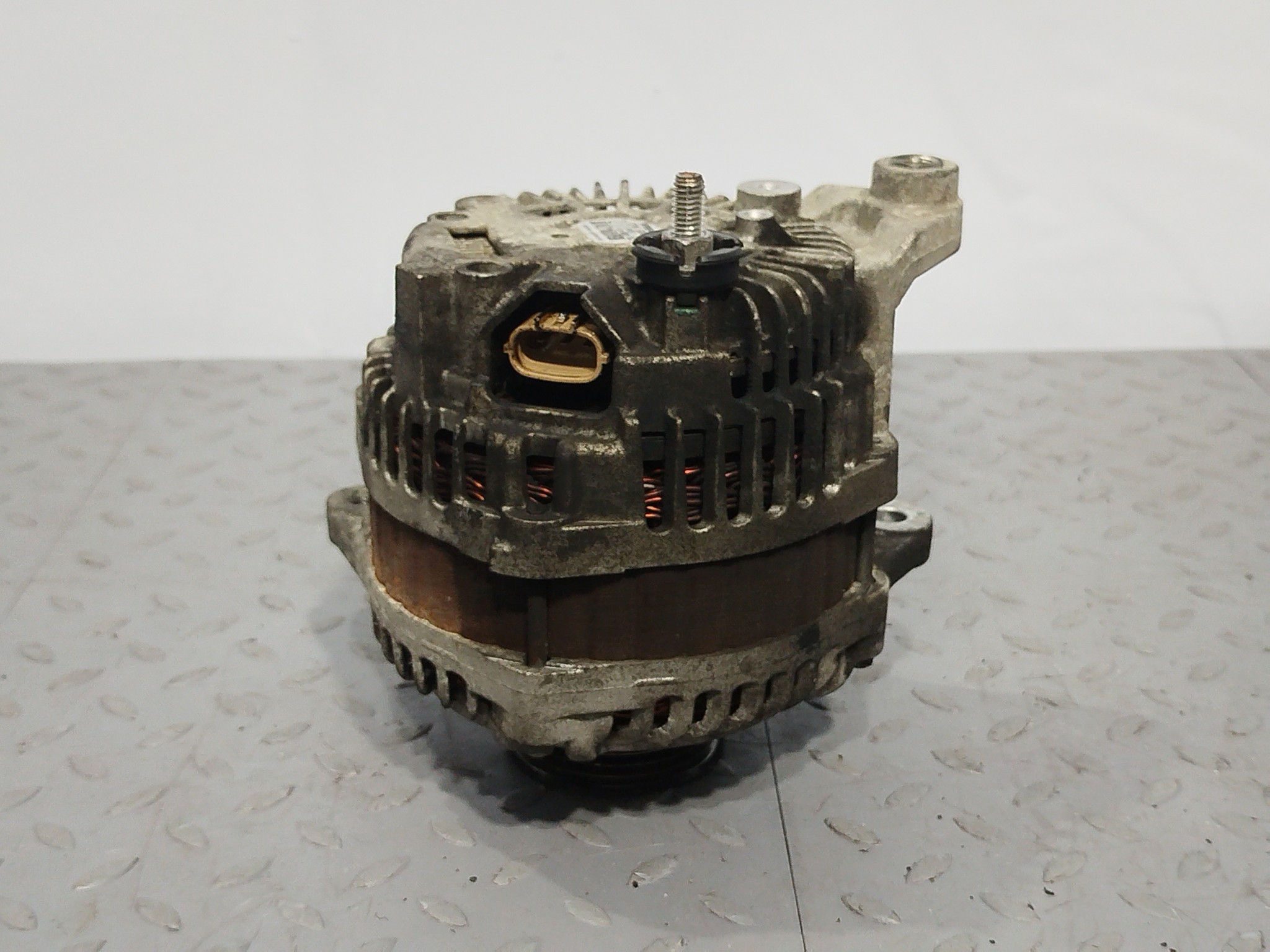 ГЕНЕРАТОР NISSAN INFINITI 23100EG010  KB1721Z