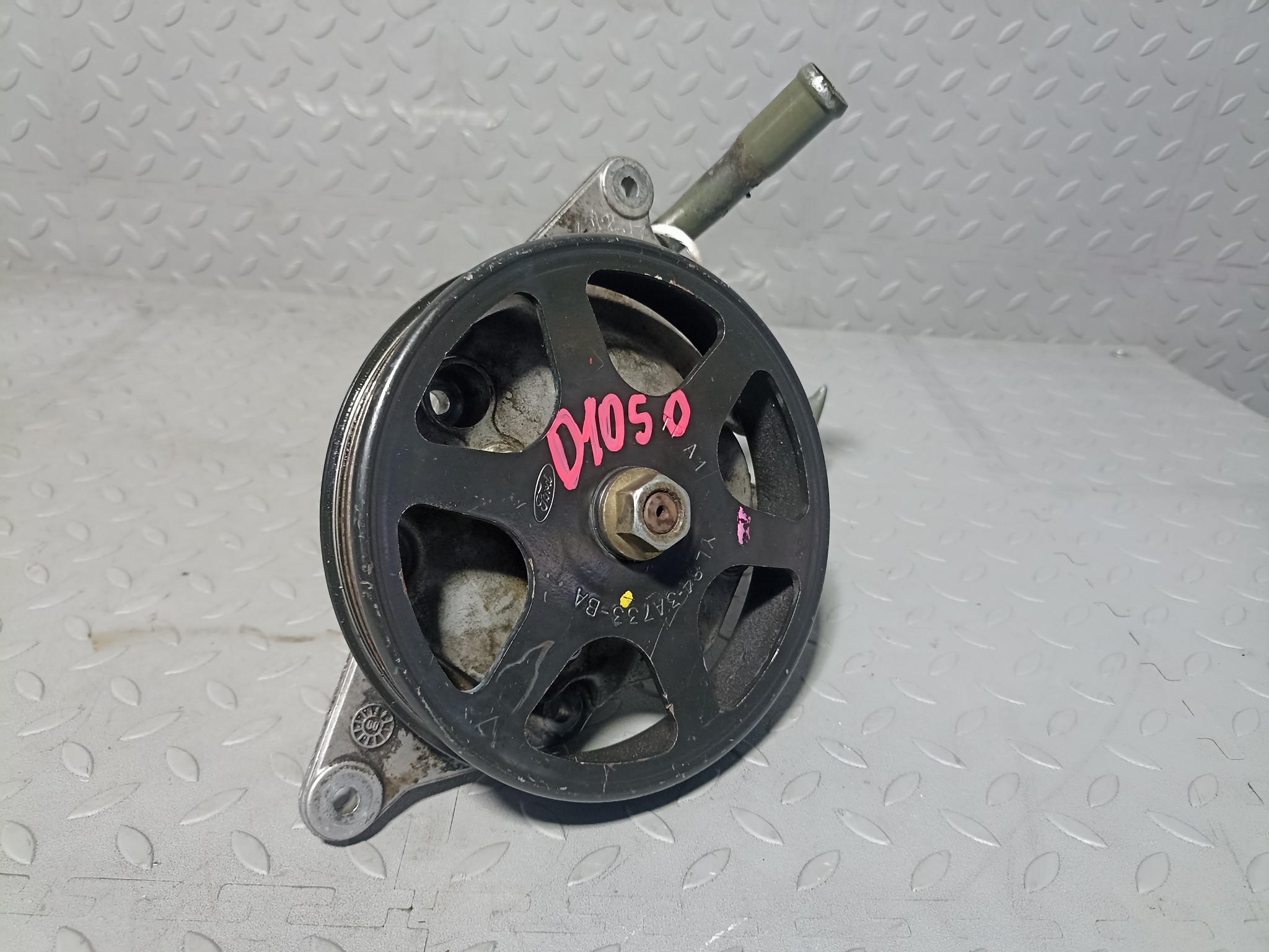 ГУР MAZDA FORD EC0732600 D1050