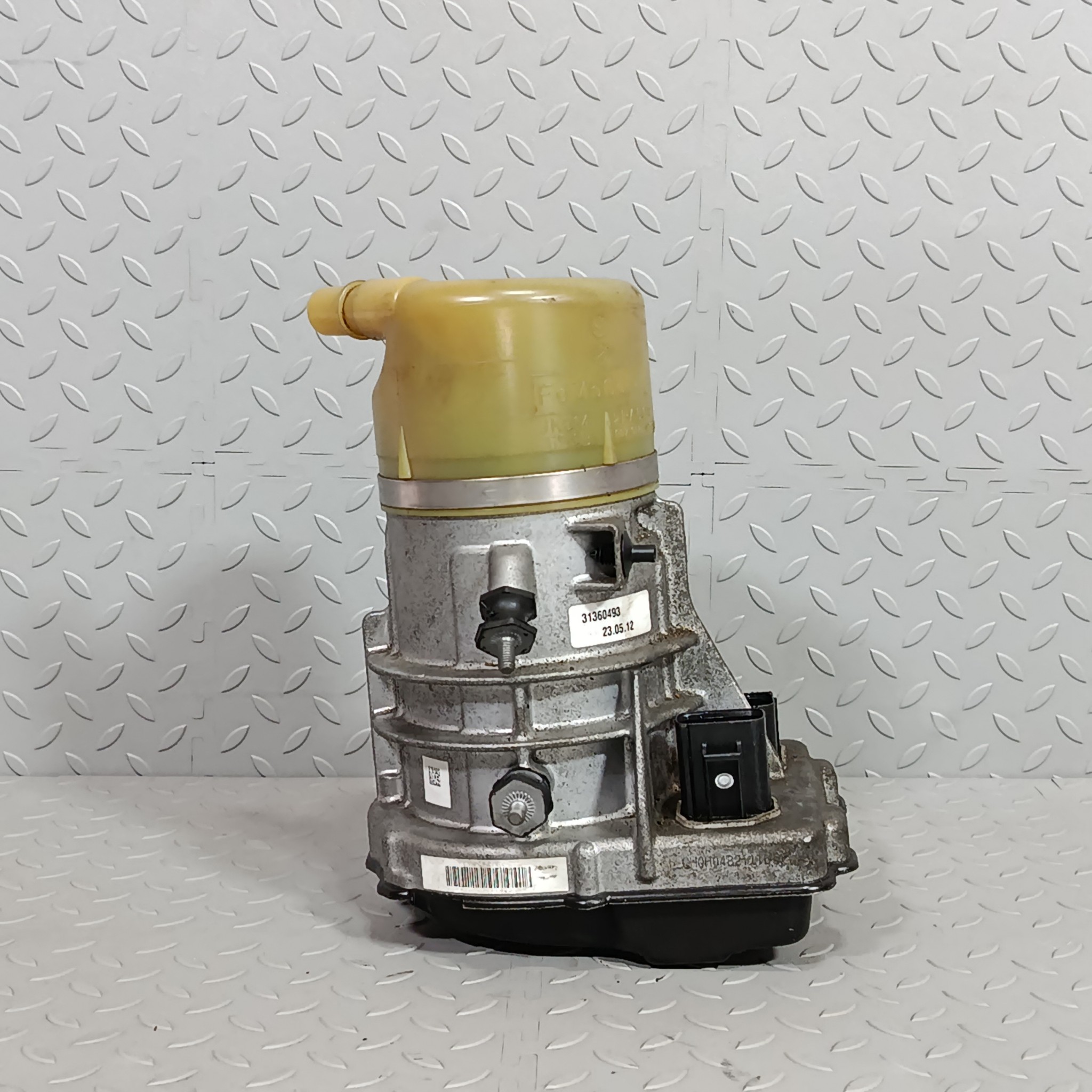 ГУР VOLVO 31340205 KB1726
