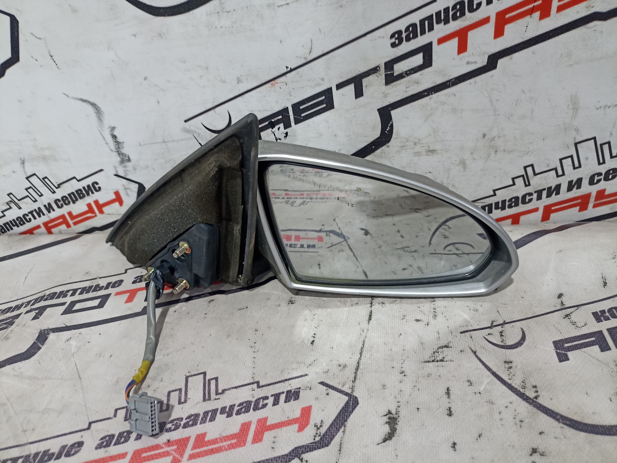 ЗЕРКАЛО NISSAN PRIMERA ПРАВОЕ 96301AU501  серый, KY0 NE217Z