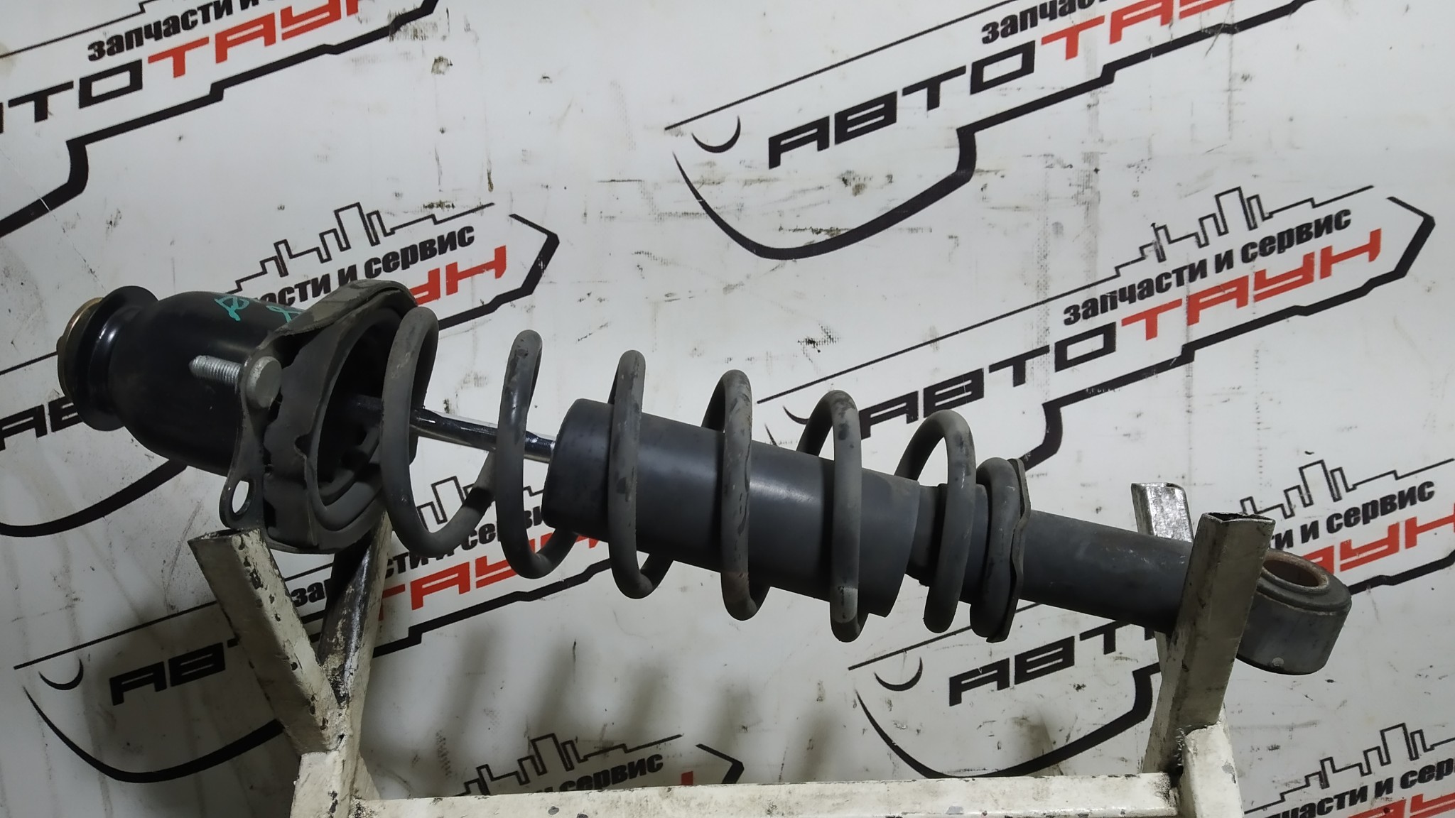 СТОЙКА ХОДОВКИ TOYOTA ЗАДНЯЯ ЛЕВАЯ 4853069245  NE268