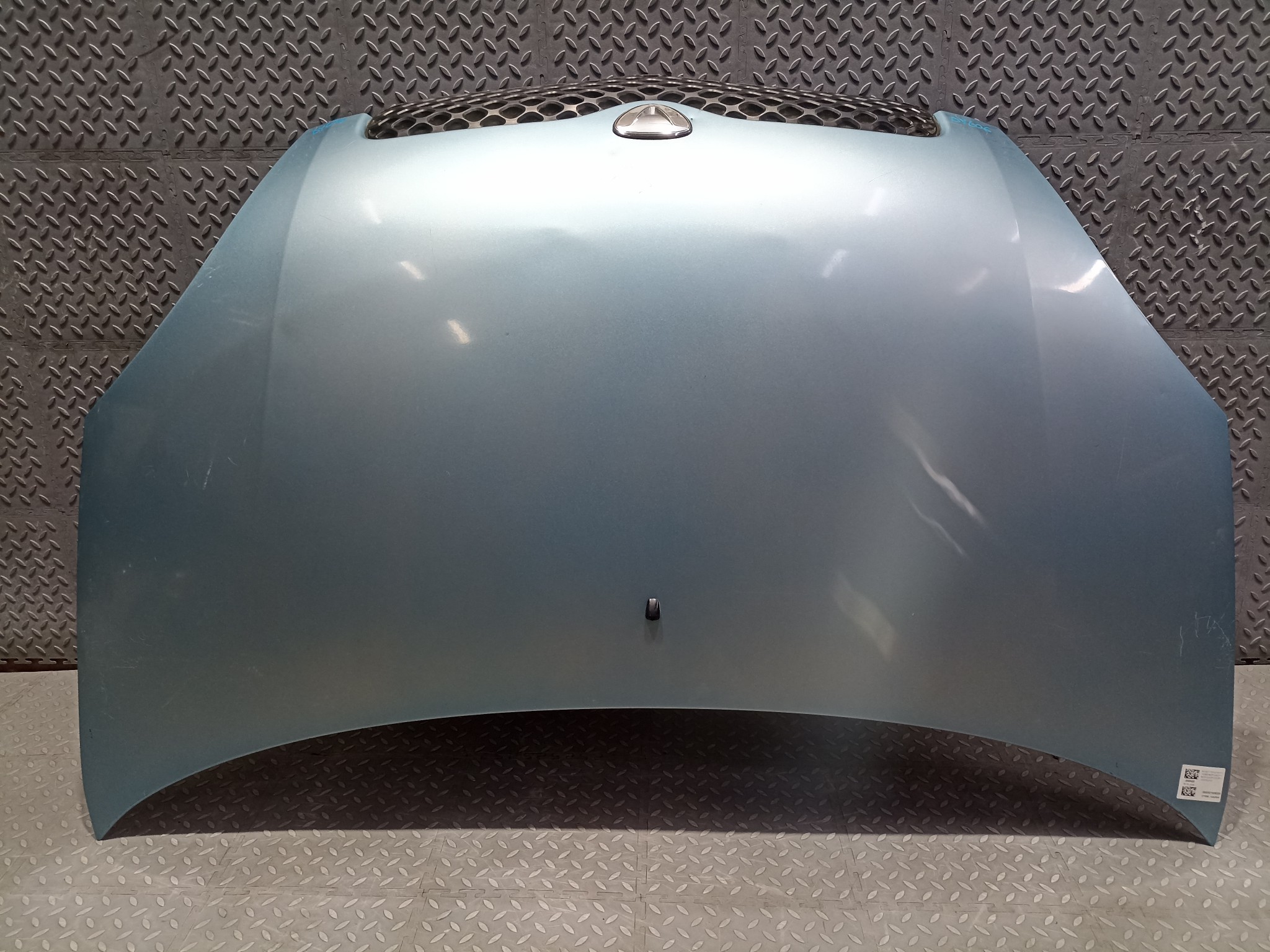 КАПОТ TOYOTA VITZ YARIS 5330152010  голубой DY606