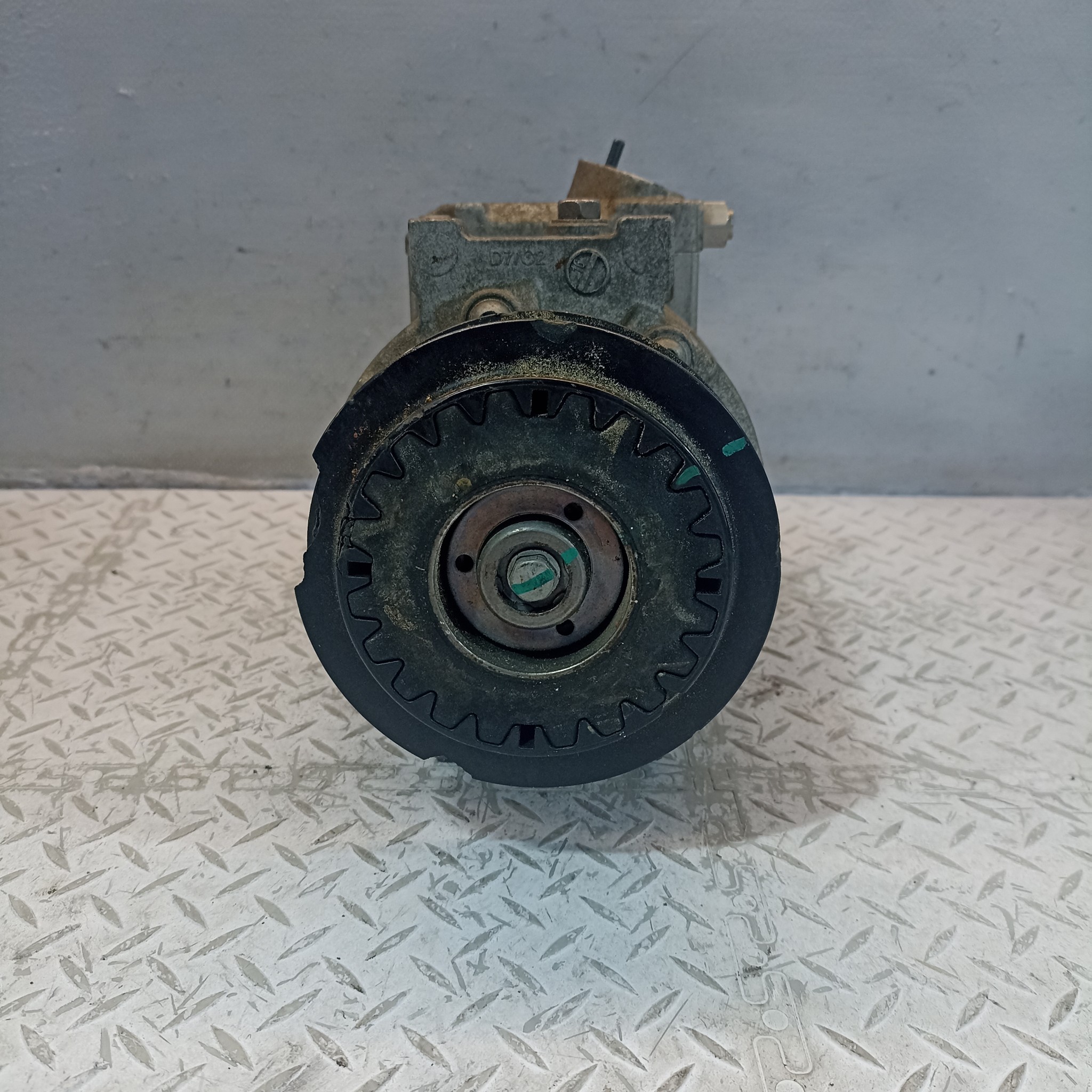 КОМПРЕССОР КОНДИЦИОНЕРА AUDI VOLKSWAGEN SEAT SKODA 1K0820803F D3024