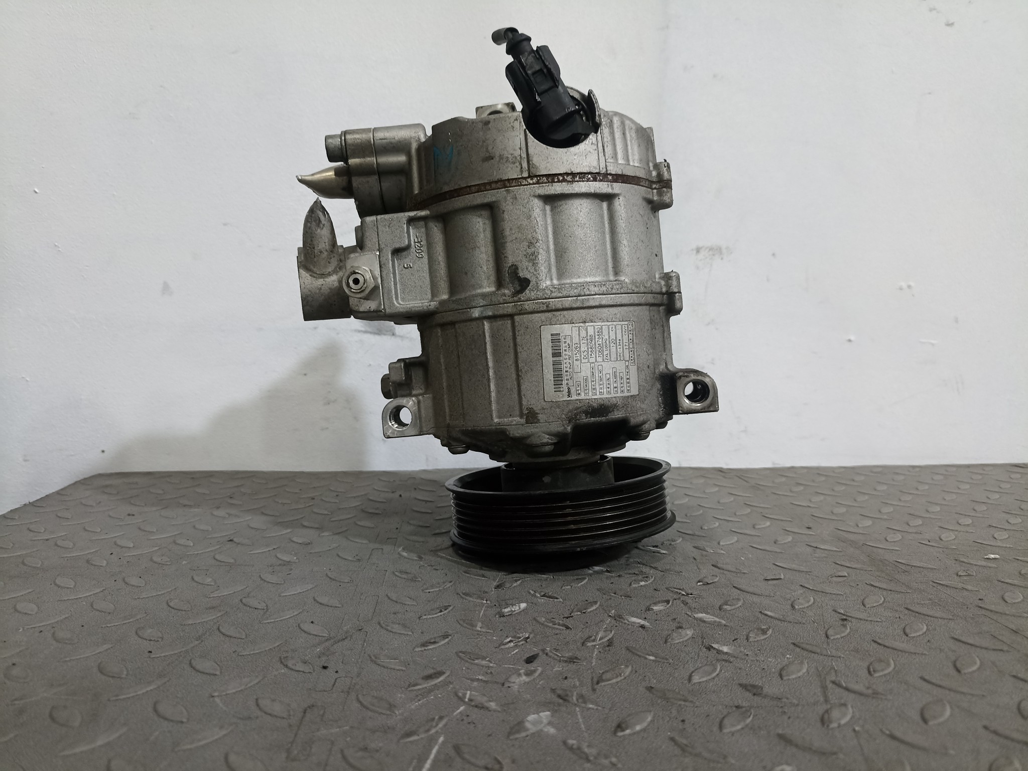 КОМПРЕССОР КОНДИЦИОНЕРА AUDI VOLKSWAGEN SEAT SKODA 1K0820803F DY1358Z