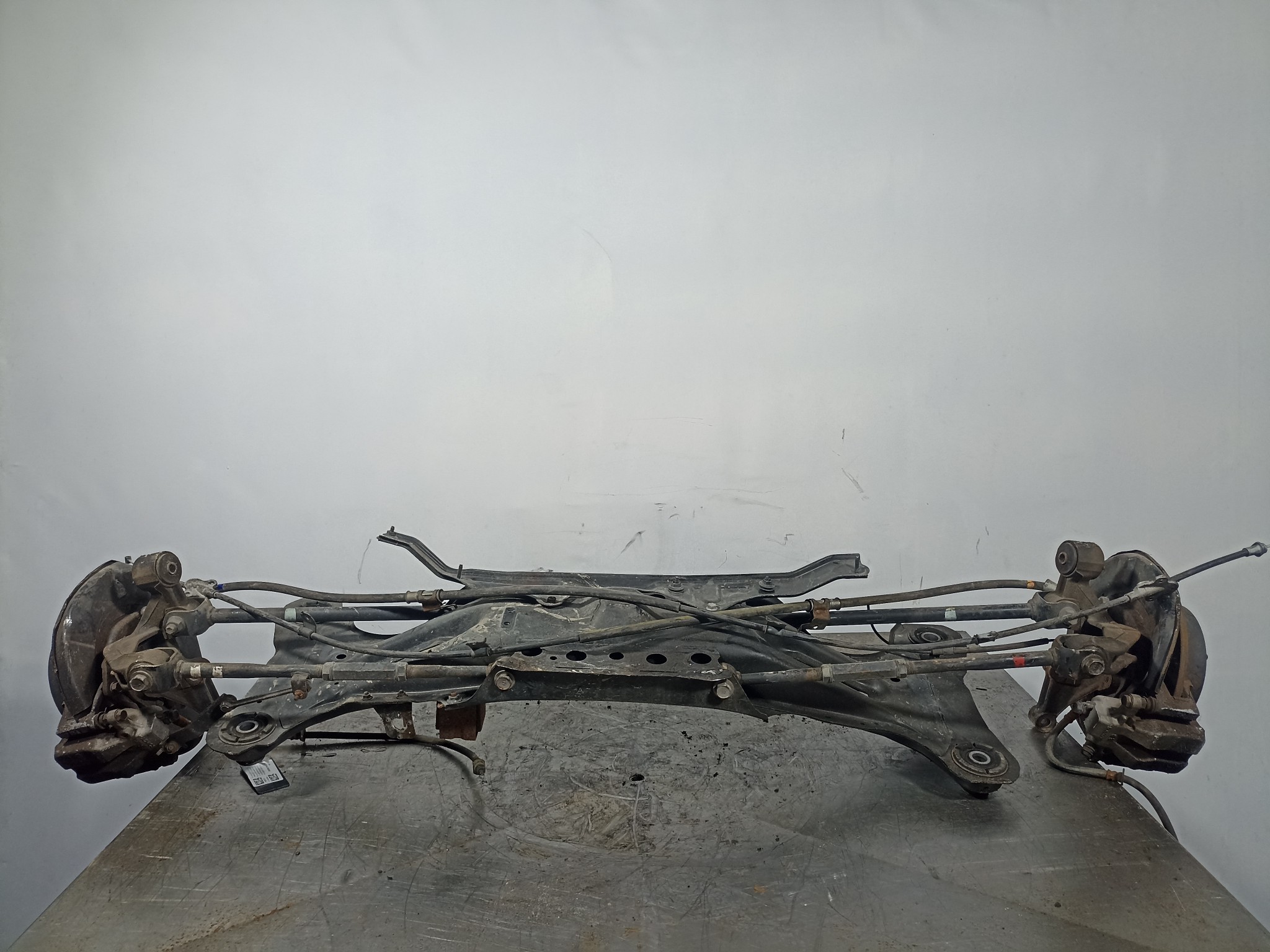 БАЛКА ПОДВЕСКИ ЗАДНЯЯ TOYOTA DAIHATSU 5120633100  YE128