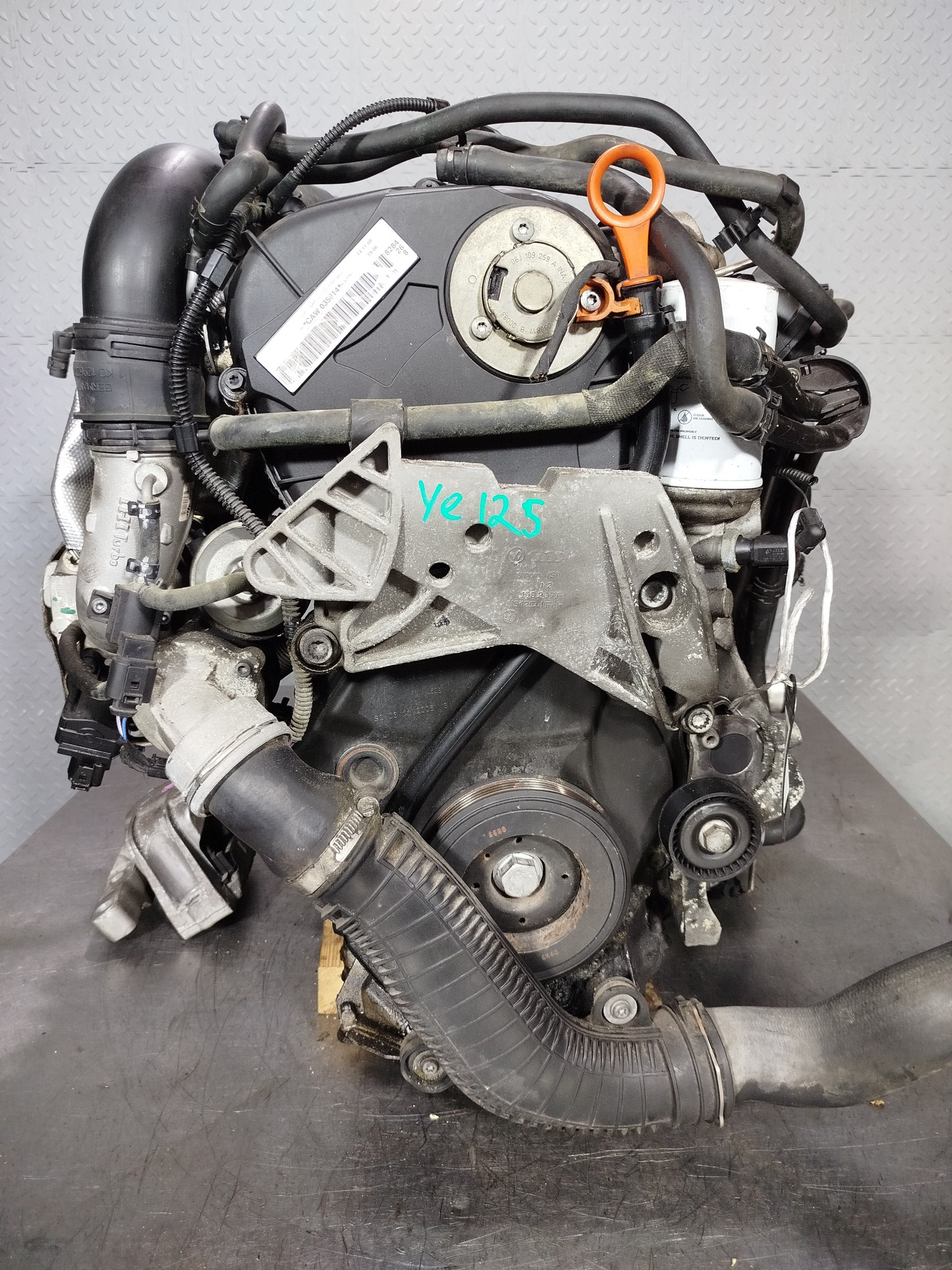 ДВИГАТЕЛЬ CAWA CAWB VOLKSWAGEN 06J100033S YE125-035814