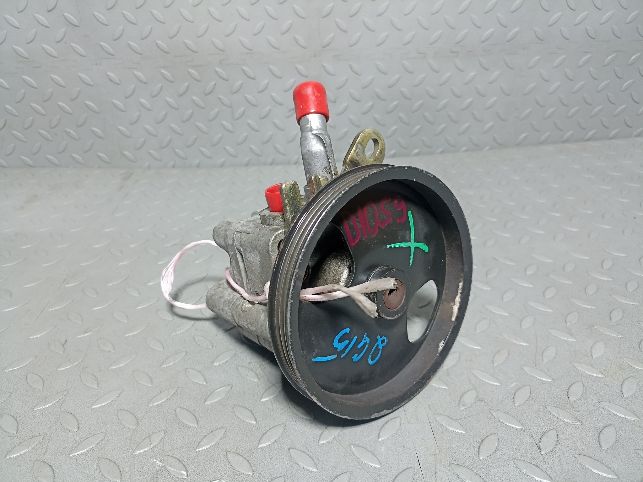 ГУР NISSAN MAZDA 491105M600 D1052
