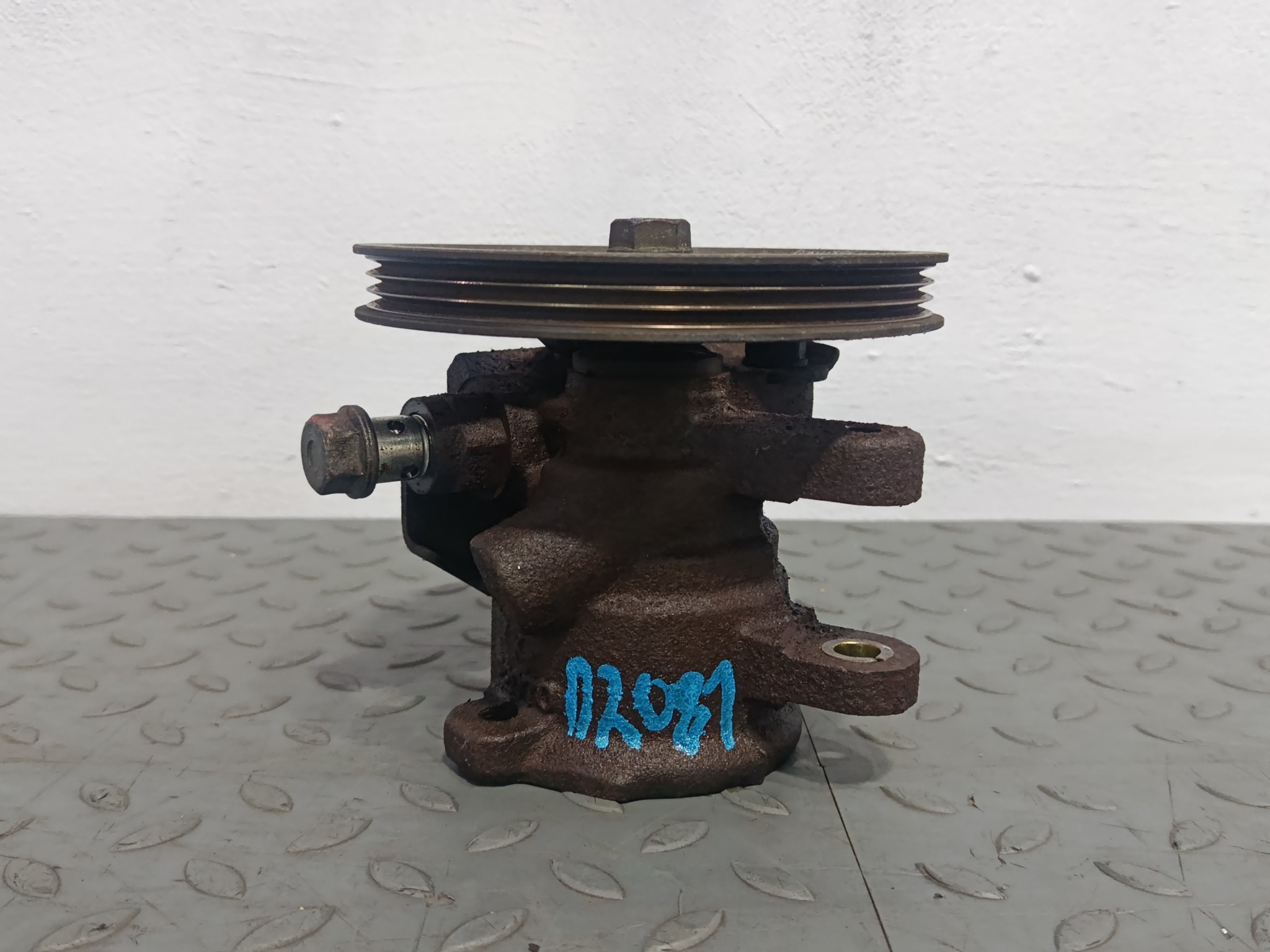 ГУР TOYOTA LEXUS 4430222080 D2081
