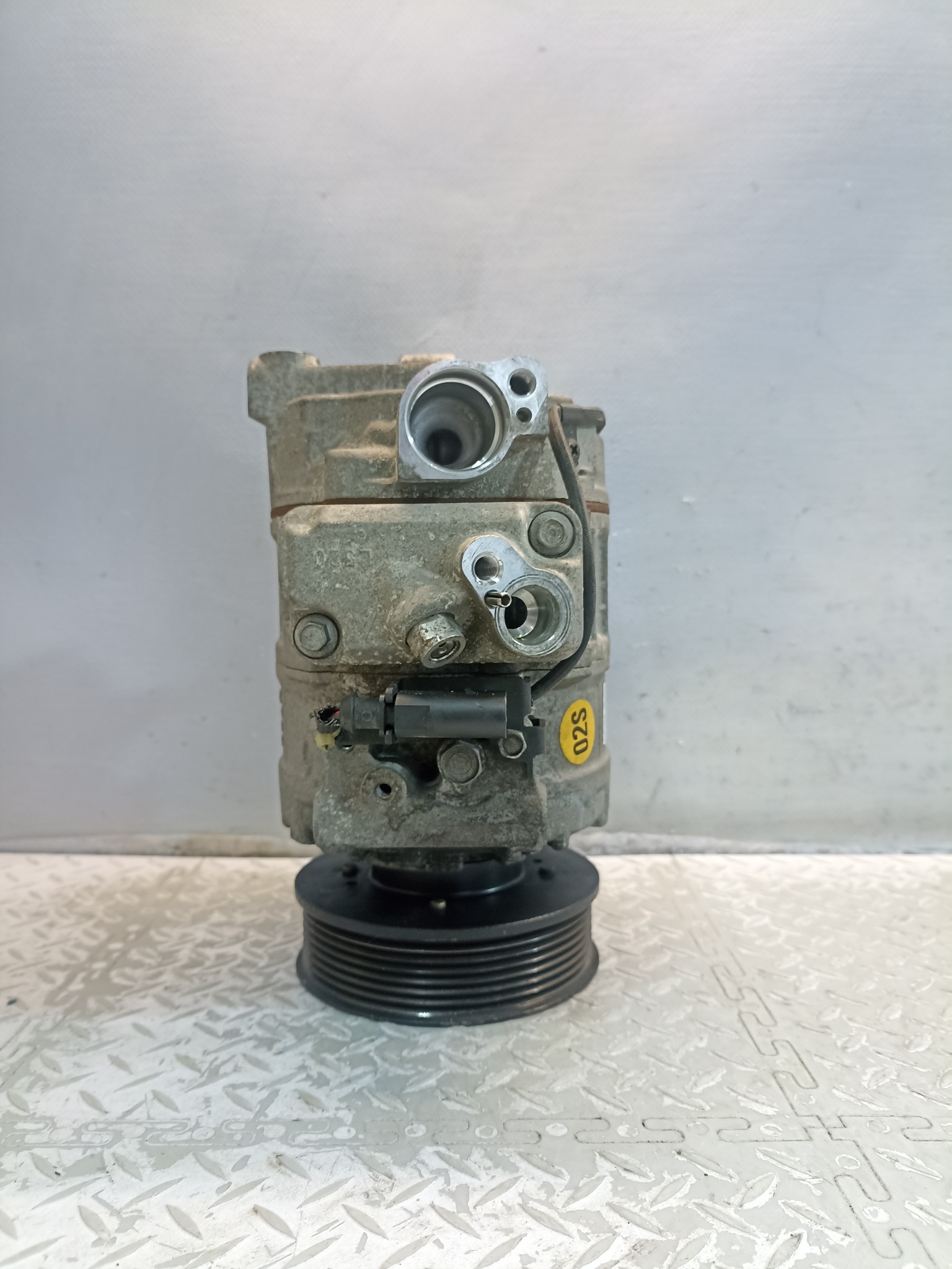 КОМПРЕССОР КОНДИЦИОНЕРА AUDI VOLKSWAGEN PORSCHE 7P0820803E D3236