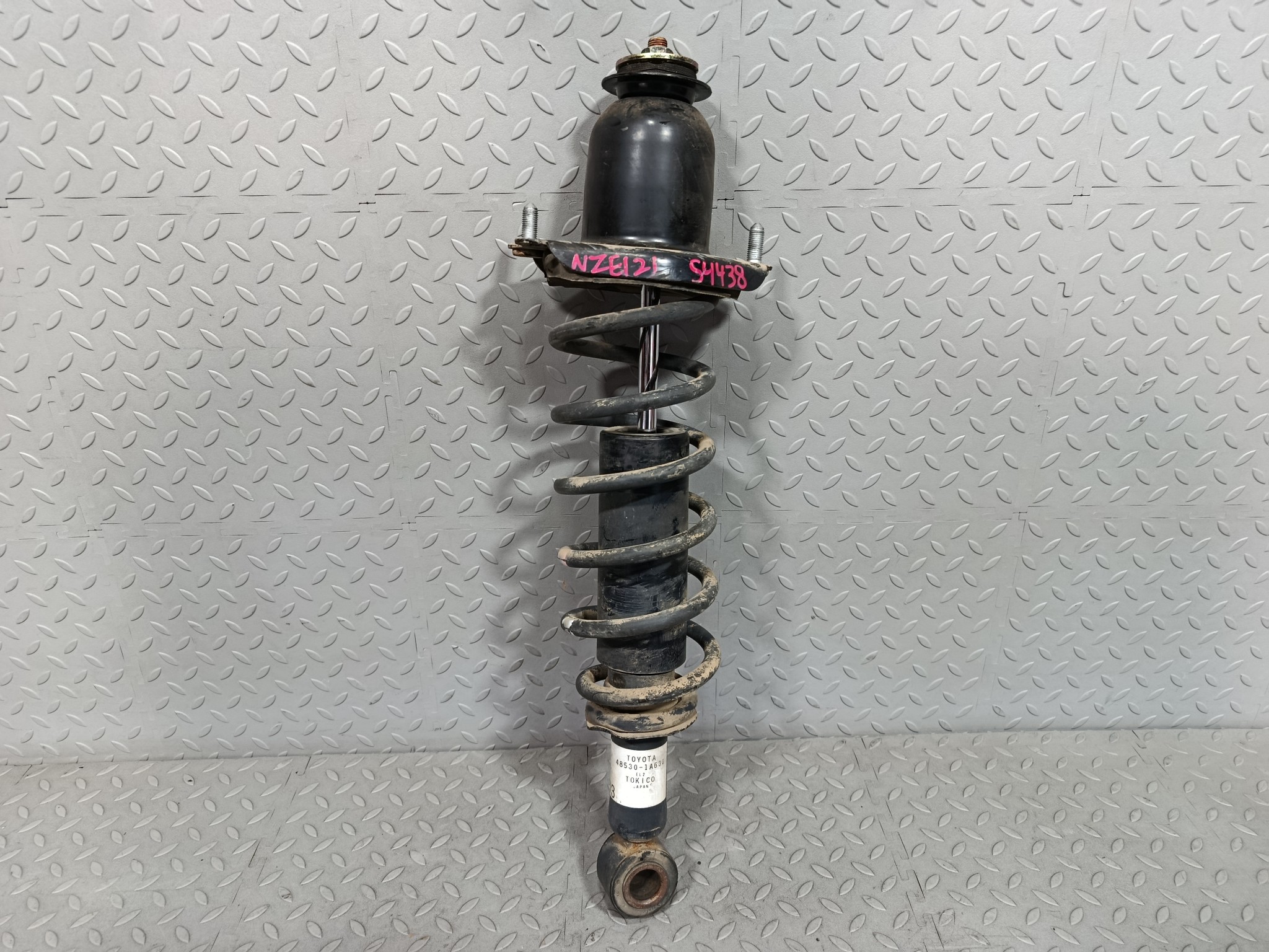 СТОЙКА ХОДОВКИ TOYOTA ЗАДНЯЯ ПРАВАЯ 4853069136 S4438