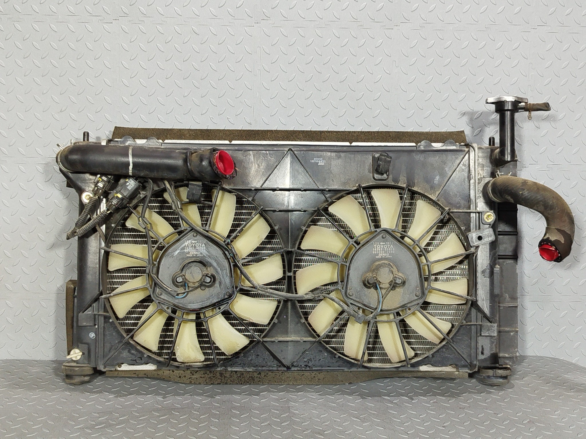 РАДИАТОР ДВИГАТЕЛЯ TOYOTA 1640021050  S3962Z