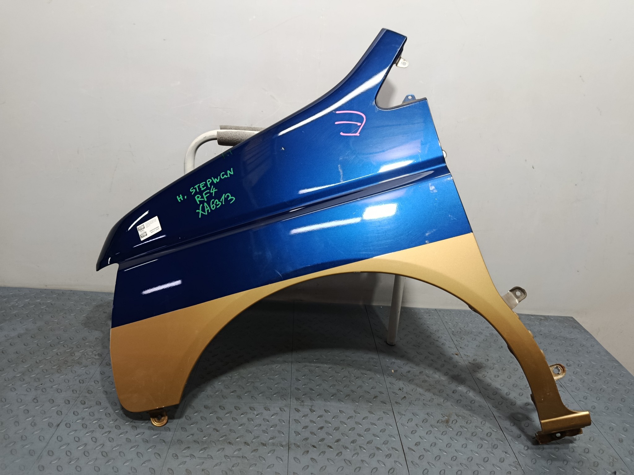 КРЫЛО HONDA STEPWGN 60261S7S000ZZ ПЕРЕДНЕЕ ЛЕВОЕ синий, YR525M XA6313