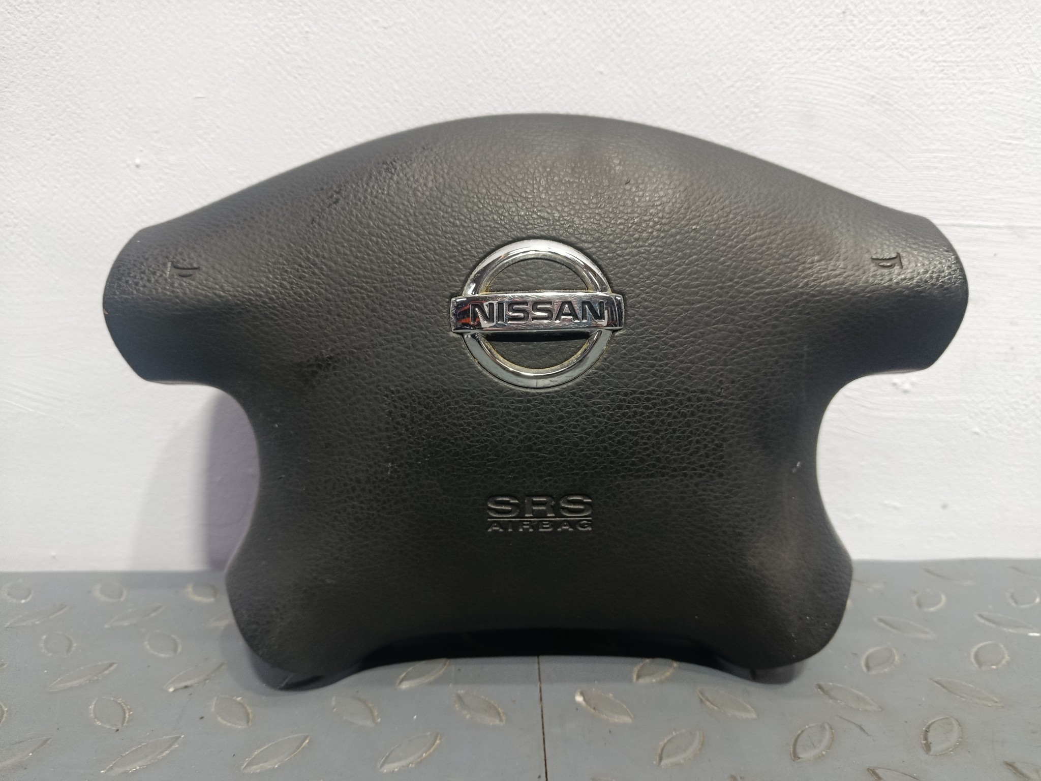 AIRBAG НА РУЛЬ NISSAN K85104M415  черный, QM1 S4019