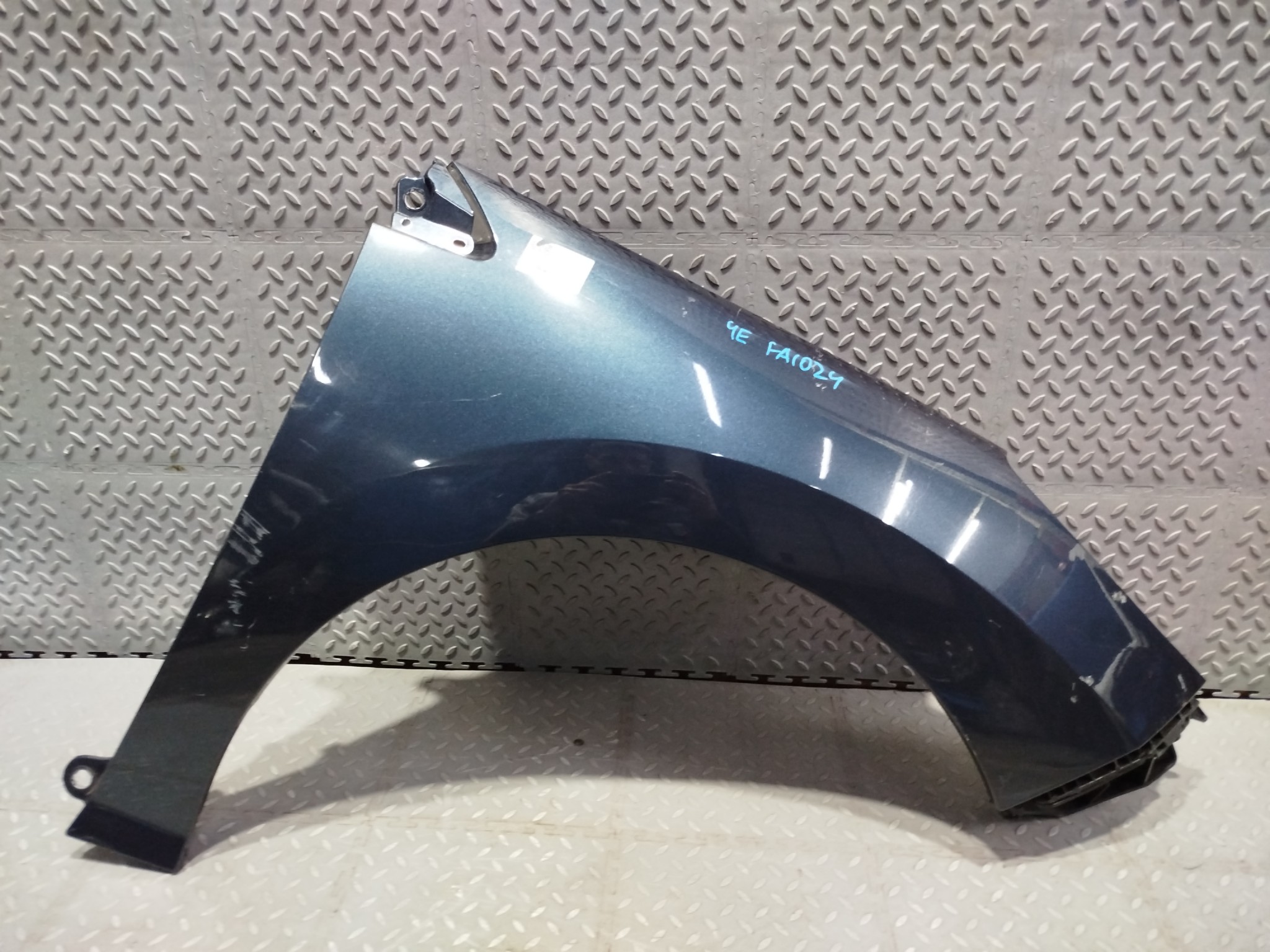 КРЫЛО PEUGEOT 308 408 7841Y1 ПЕРЕДНЕЕ ПРАВОЕ синий FA1024