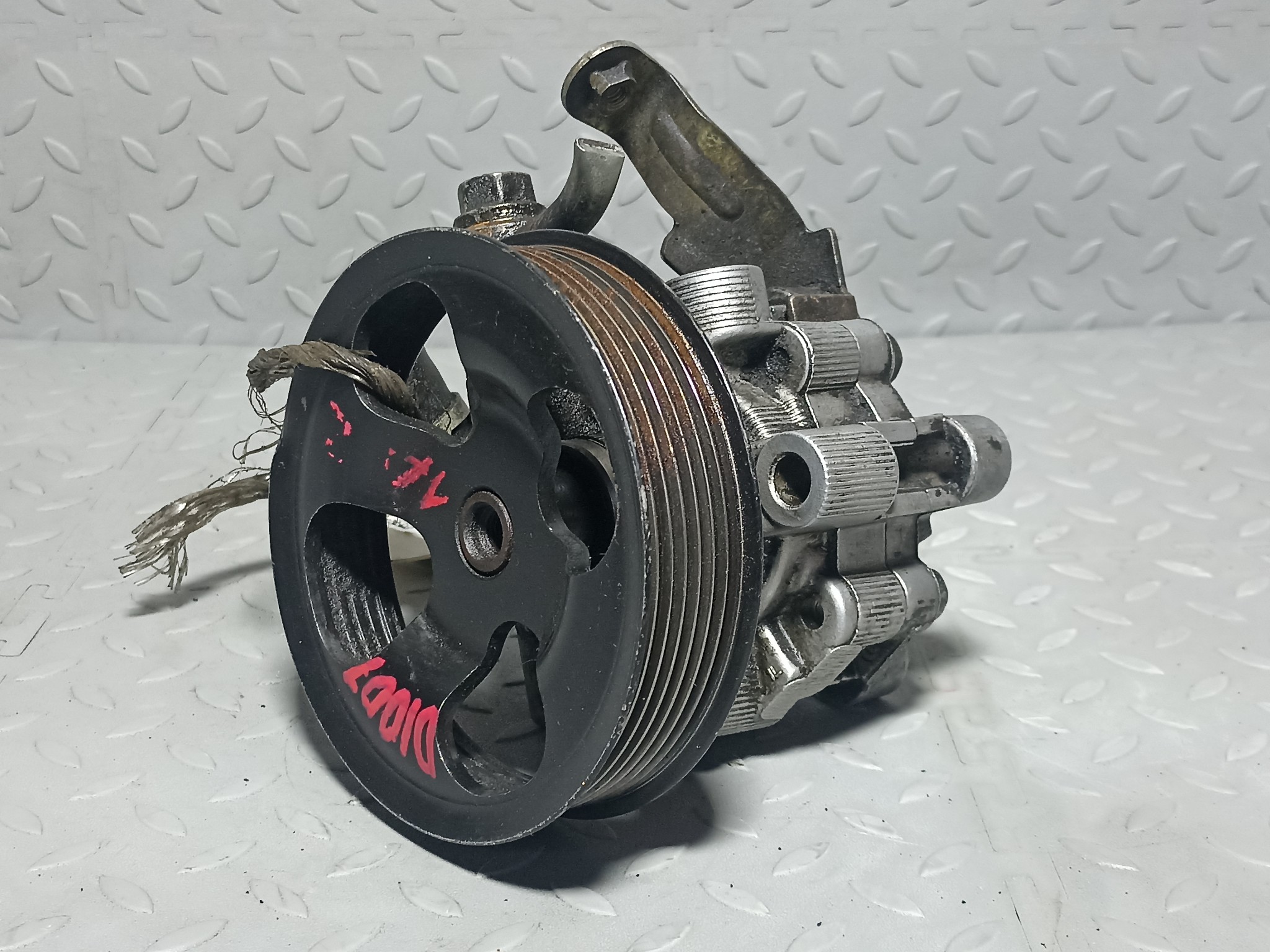 ГУР TOYOTA SCION DAIHATSU 4431005090 D1007