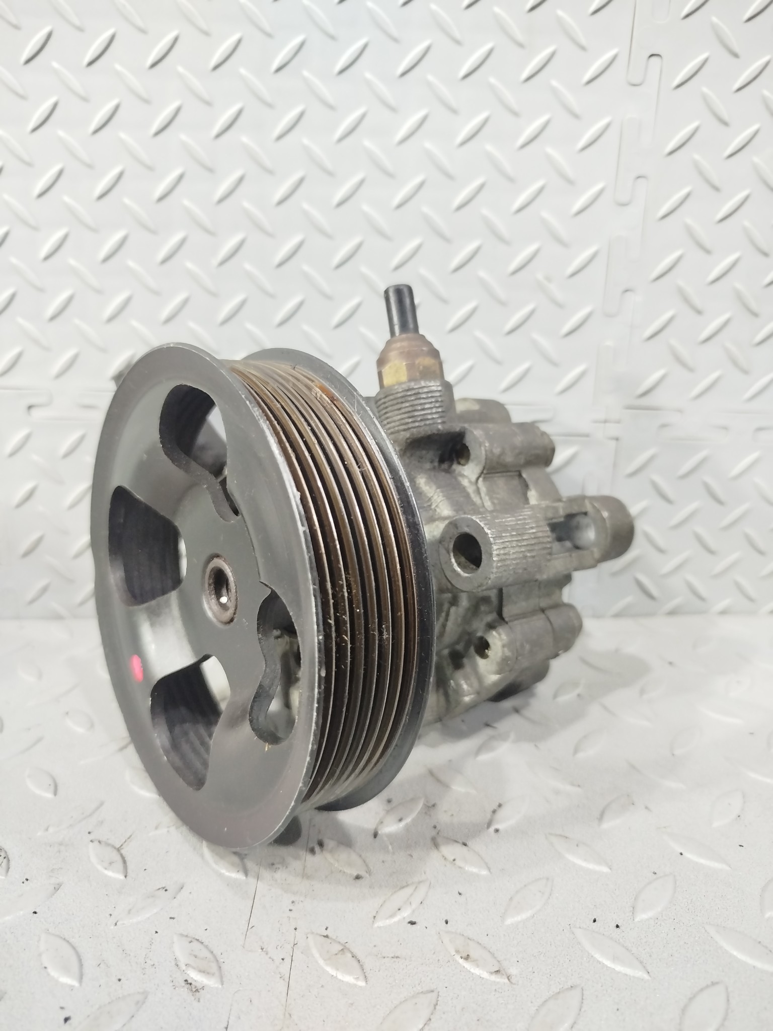ГУР TOYOTA SCION DAIHATSU 4431005090 D011