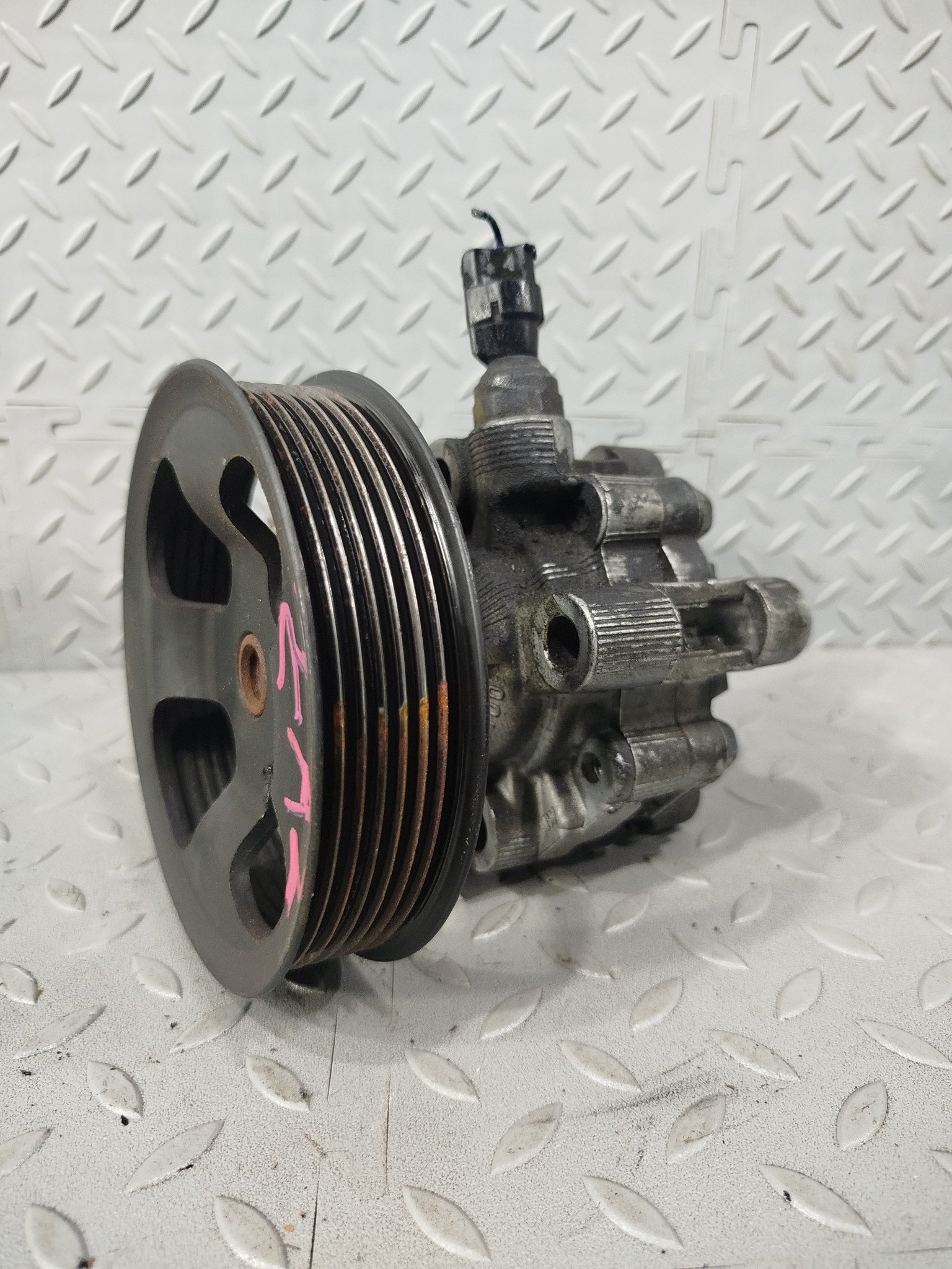 ГУР TOYOTA SCION DAIHATSU 4431005090 U1298Z