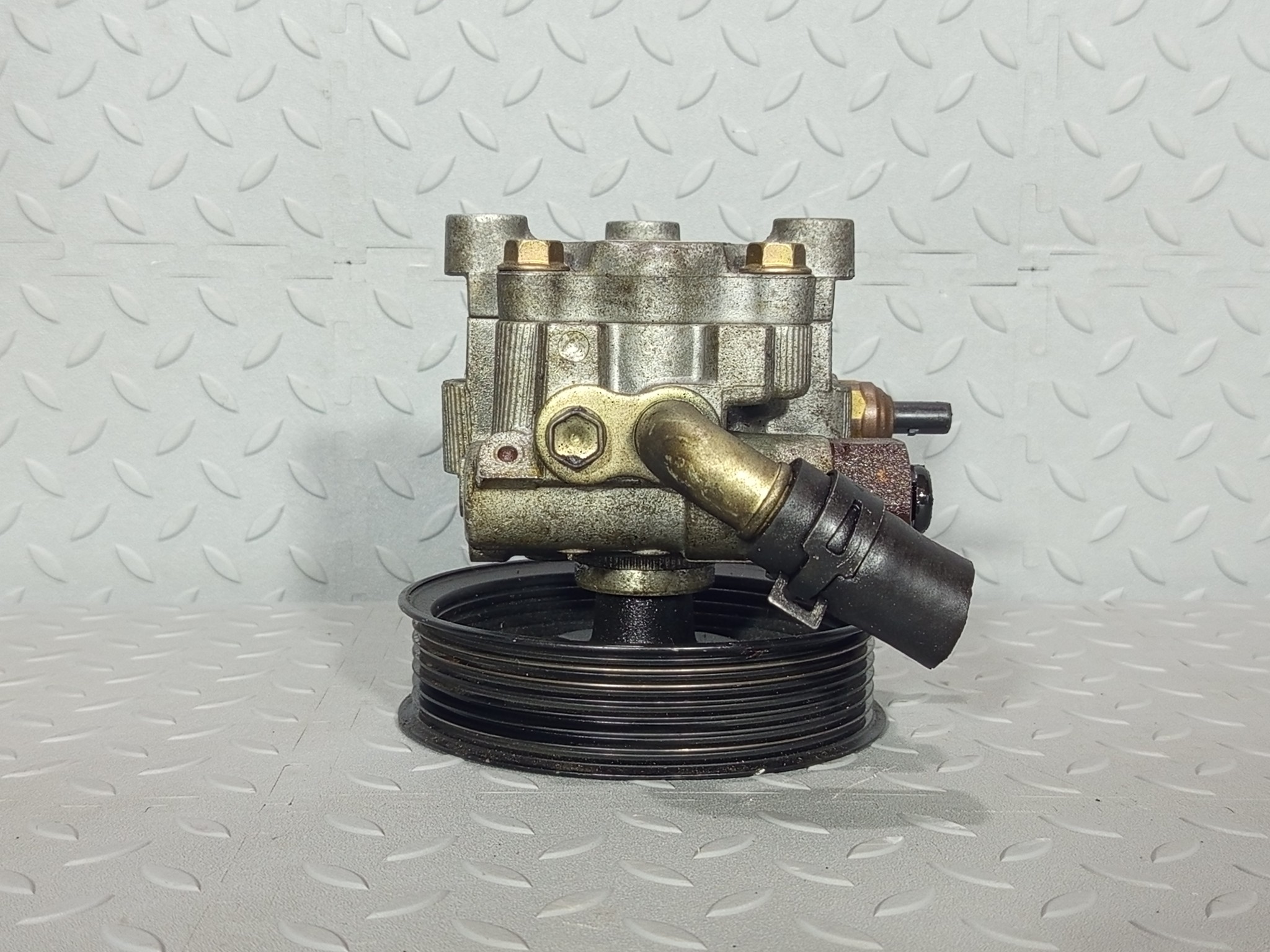 ГУР TOYOTA SCION DAIHATSU 4431005090 GE305Z