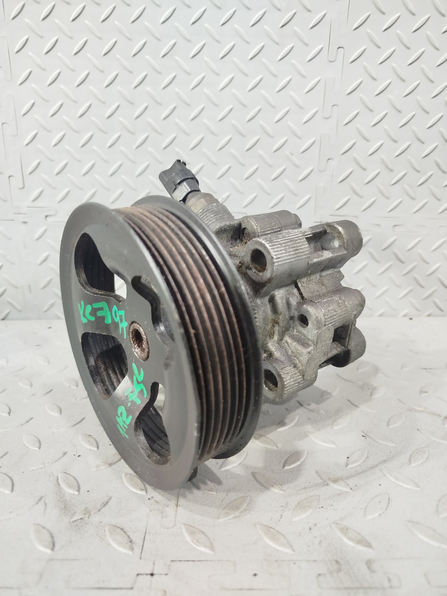 ГУР TOYOTA SCION DAIHATSU 4431005090 KE797Z