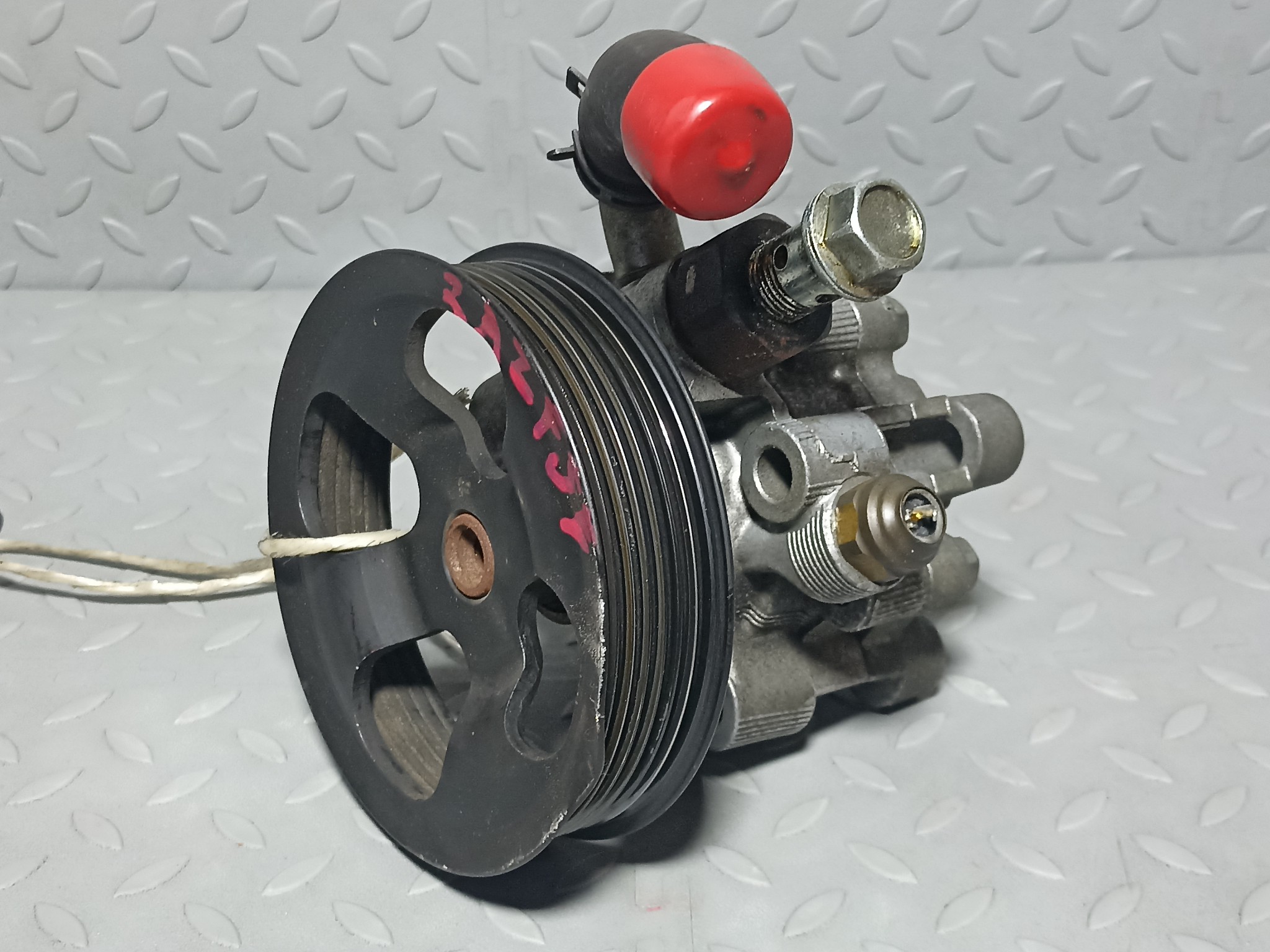 ГУР TOYOTA SCION DAIHATSU 4431005090 D1004