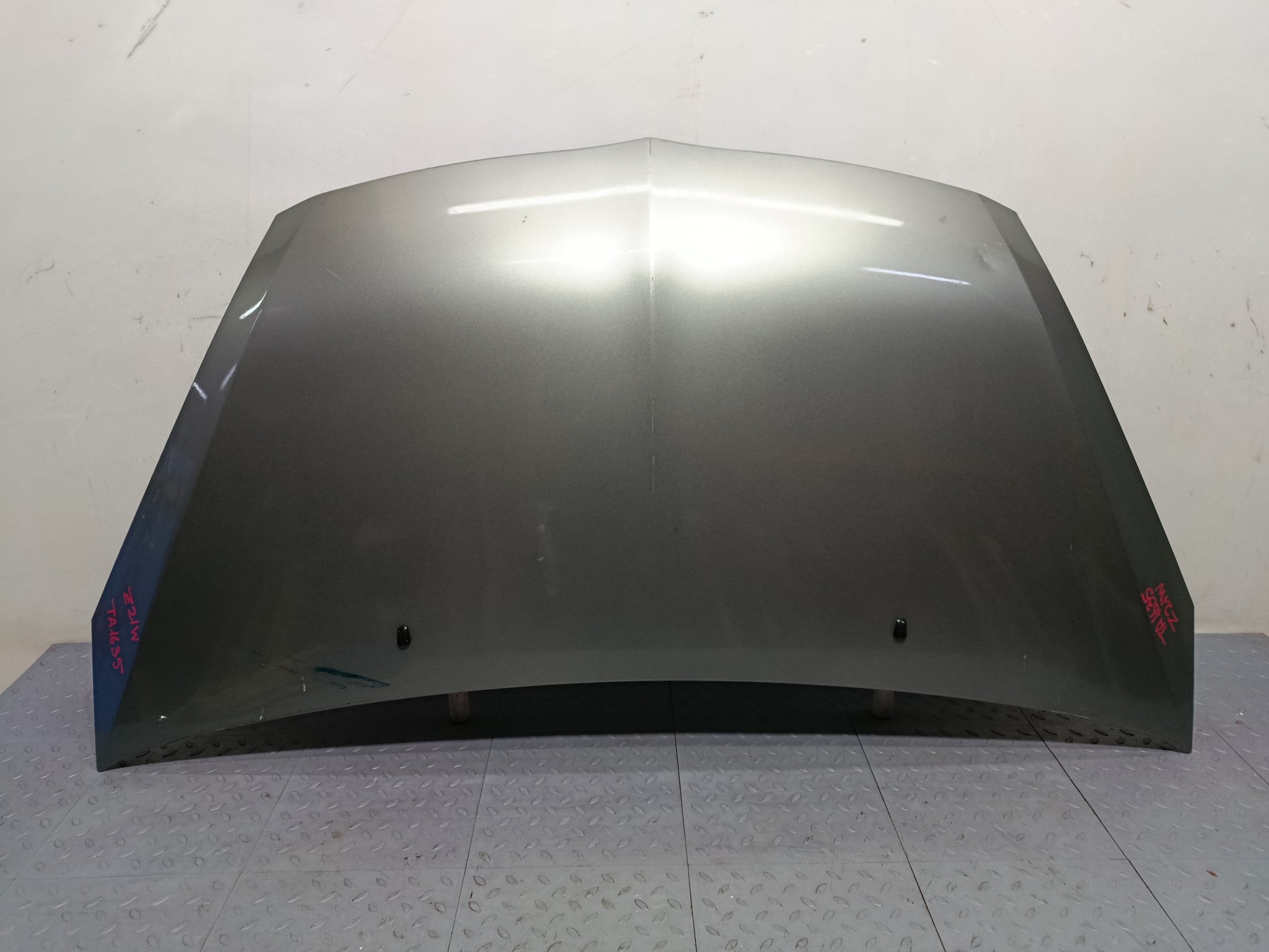 КАПОТ MITSUBISHI COLT COLT PLUS 5900A051 серый, U17 TA1635