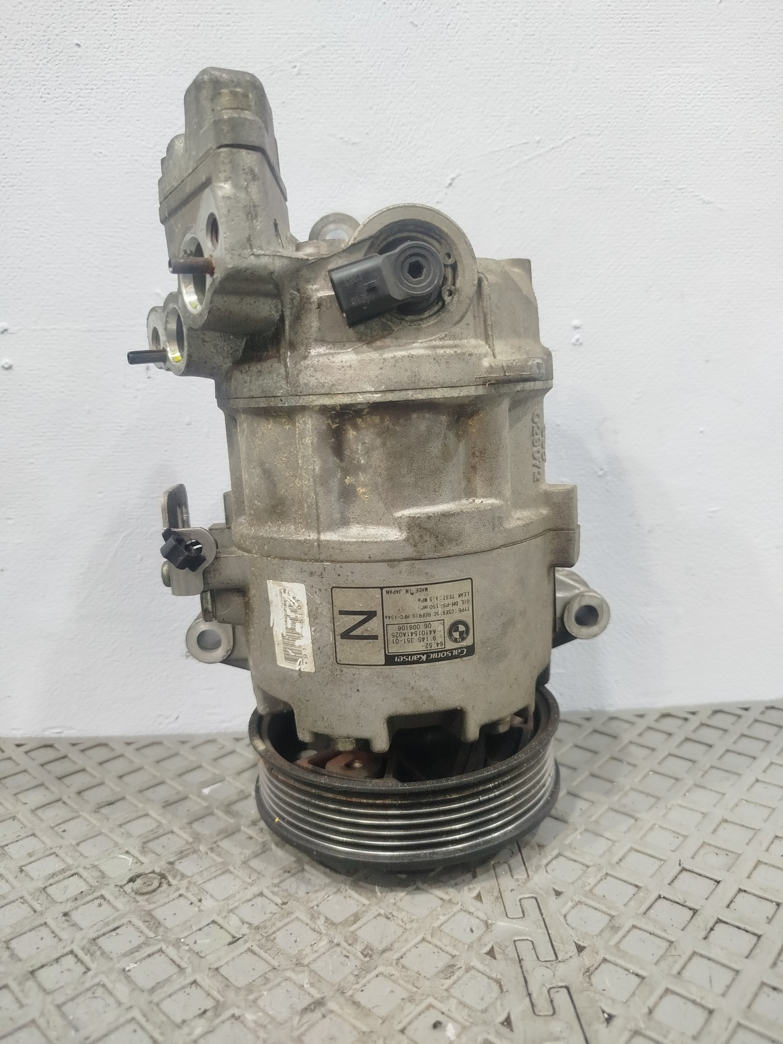КОМПРЕССОР КОНДИЦИОНЕРА BMW 64509156821 KB935Z