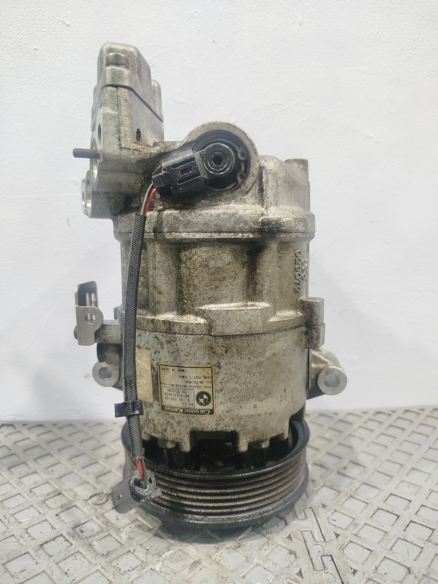 КОМПРЕССОР КОНДИЦИОНЕРА BMW 64509156821 F2306Z