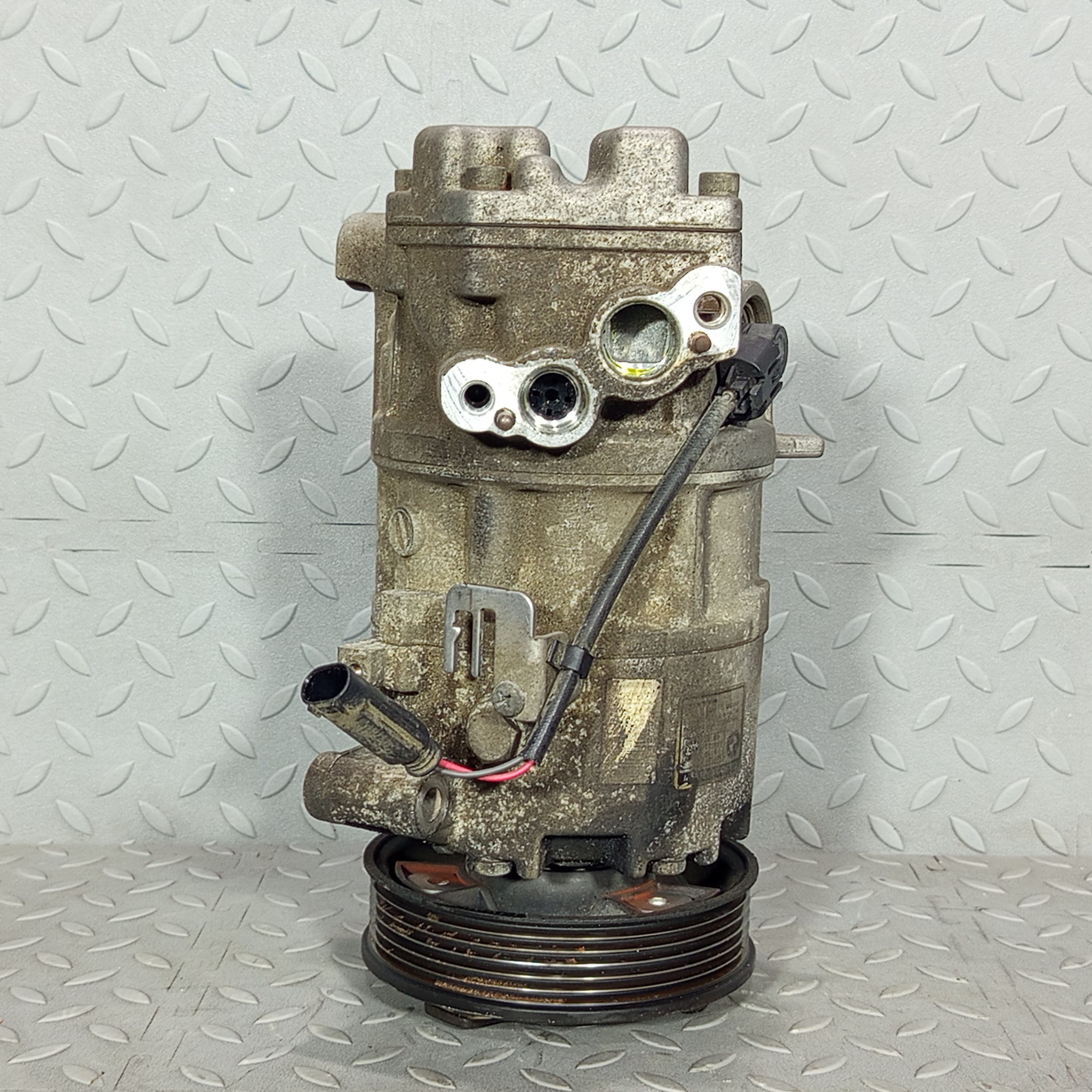 КОМПРЕССОР КОНДИЦИОНЕРА BMW 64509156821 GA953Z