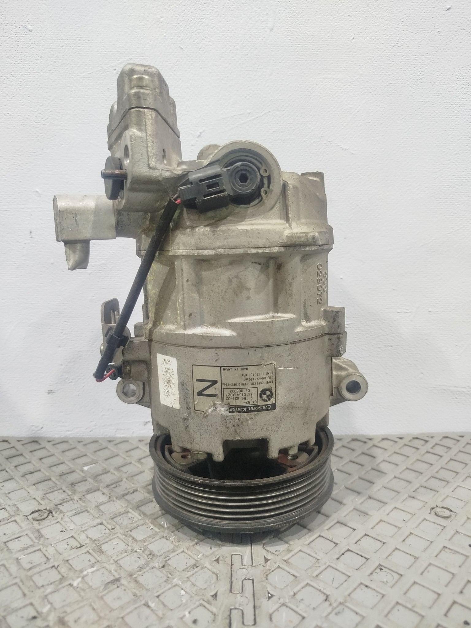 КОМПРЕССОР КОНДИЦИОНЕРА BMW 64509156821 F2200Z