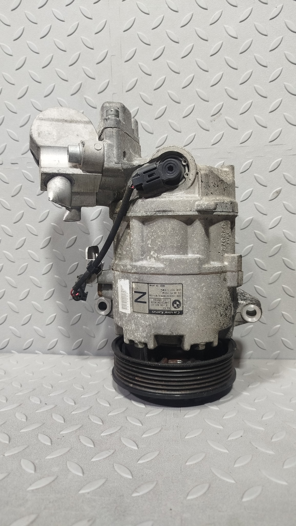 КОМПРЕССОР КОНДИЦИОНЕРА BMW 64509156821 KB2372Z