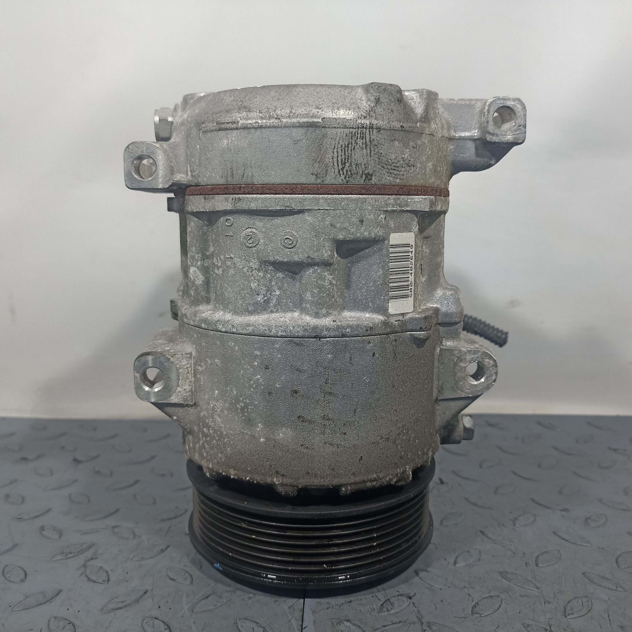 КОМПРЕССОР КОНДИЦИОНЕРА TOYOTA 8831028500 U1390Z