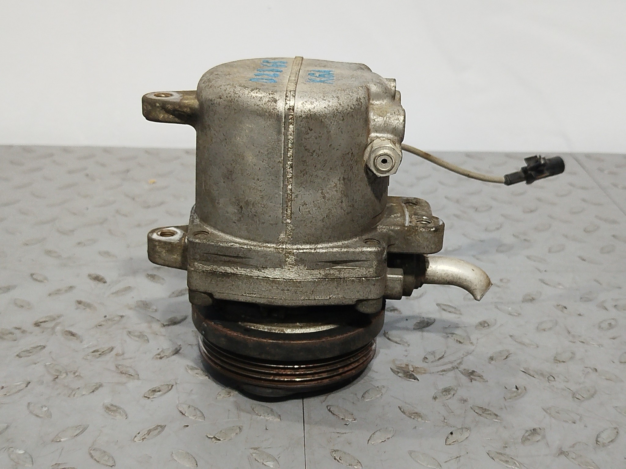 КОМПРЕССОР КОНДИЦИОНЕРА MAZDA SUZUKI 9520158J40 D2365