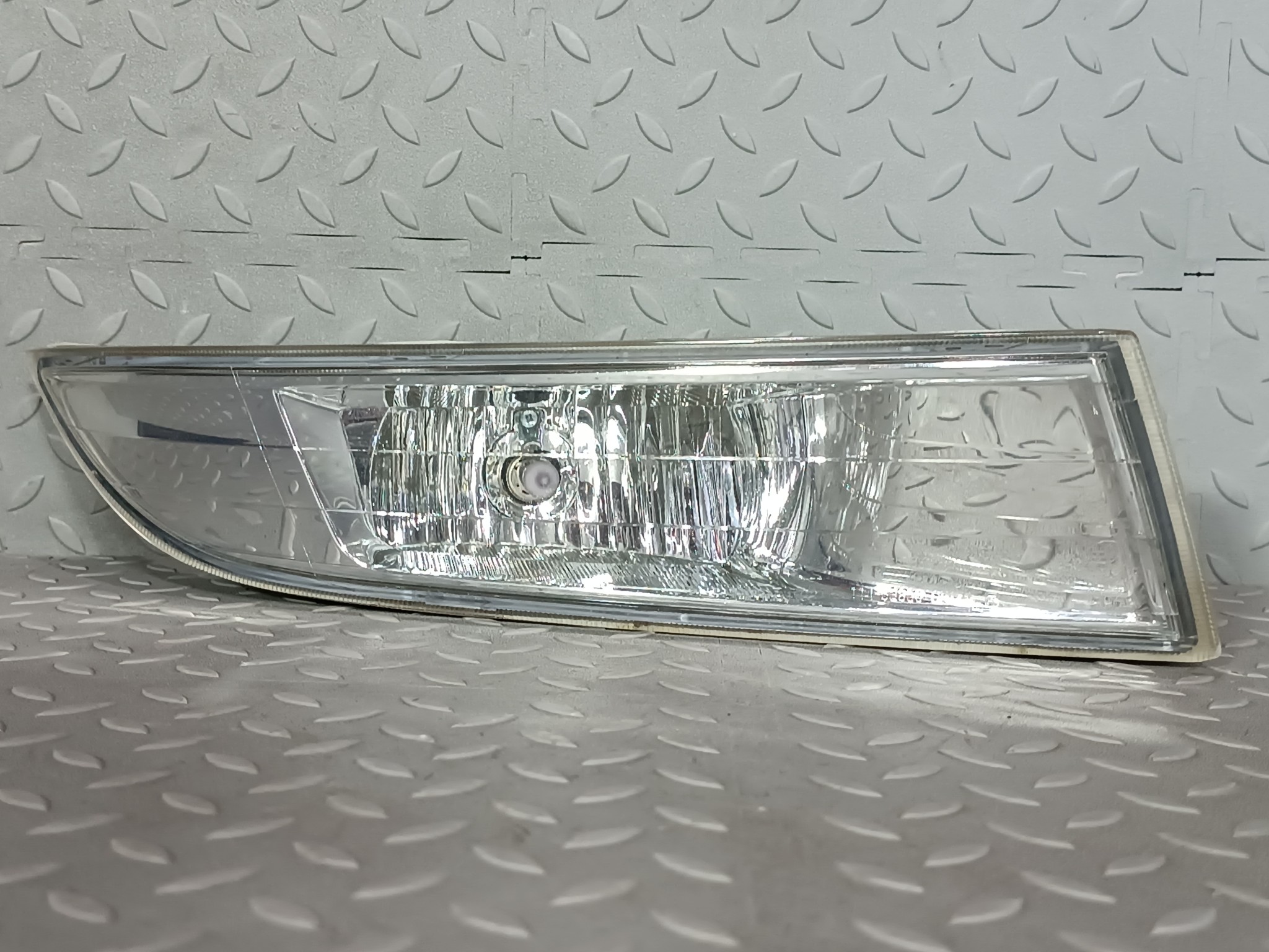 ТУМАНКА NISSAN ПРАВАЯ 261507W50B  KB1634Z